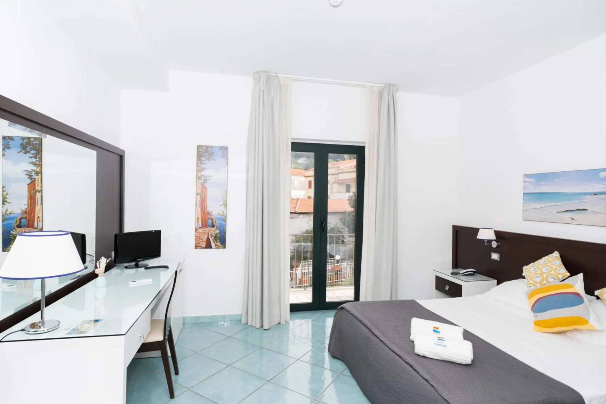 Photo of the whole room, Bed in Hotel Murmann