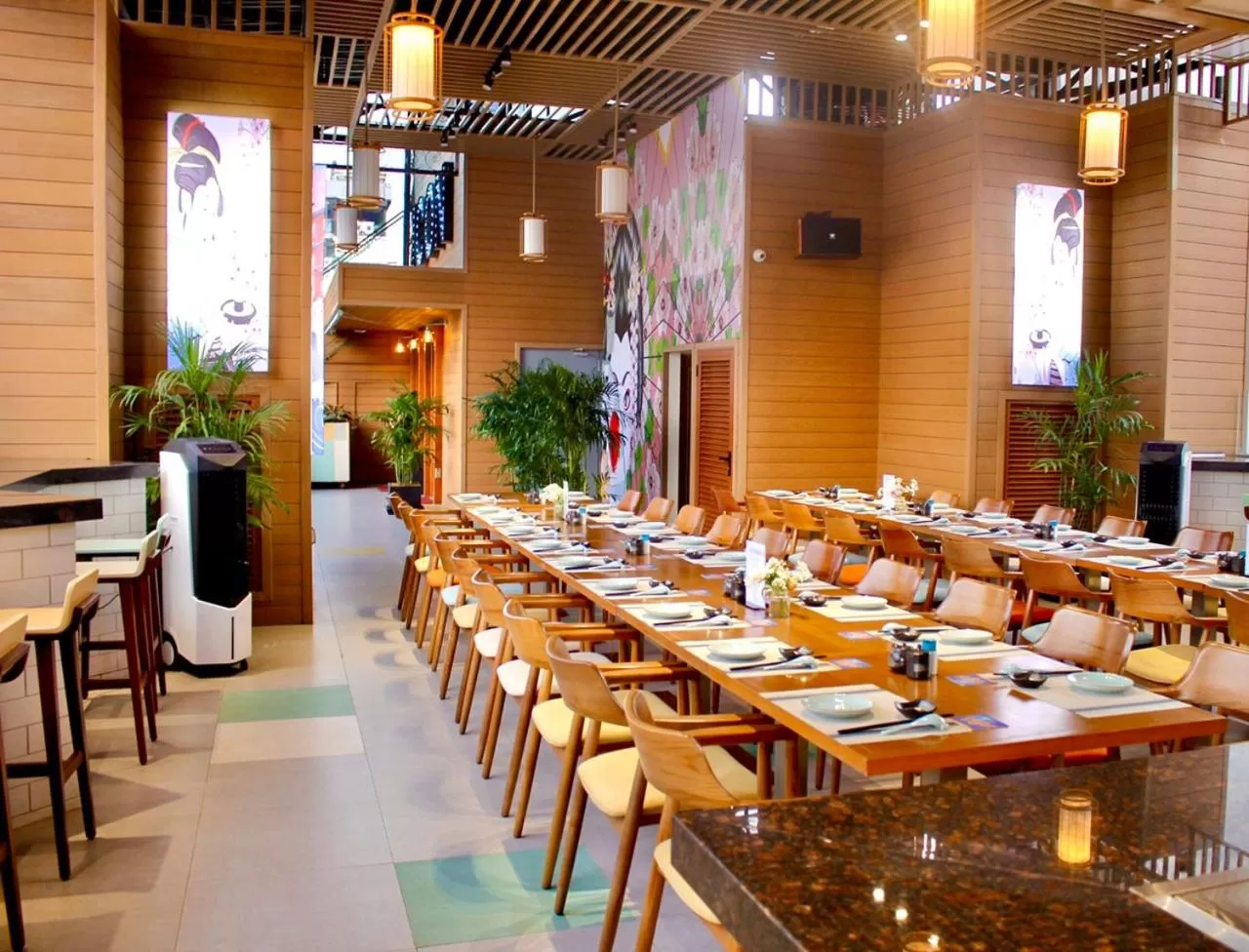 Restaurant/places to eat in Icon Saigon - LifeStyle Design Hotel