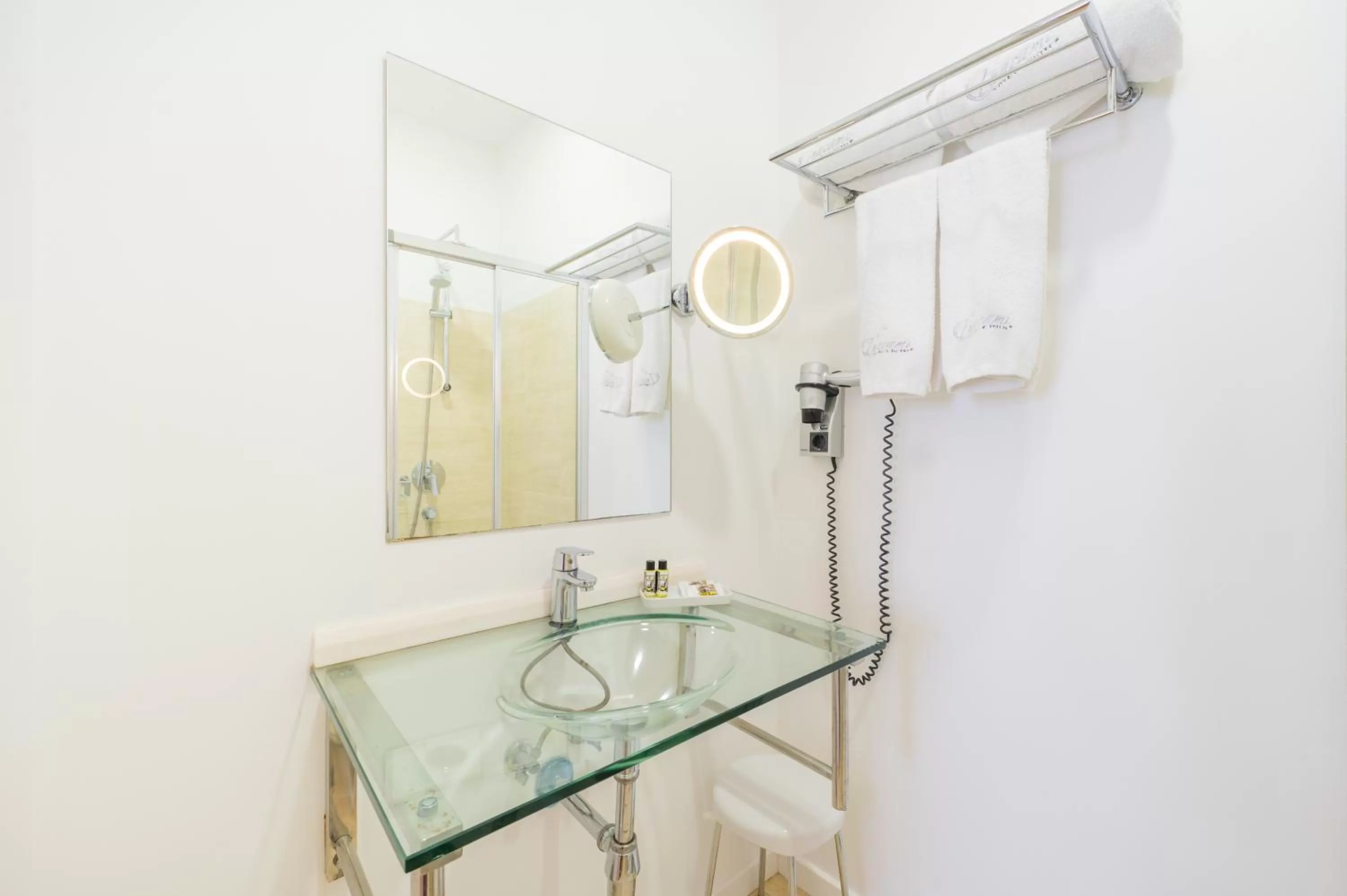 Bathroom in Lisboa Prata Boutique Hotel