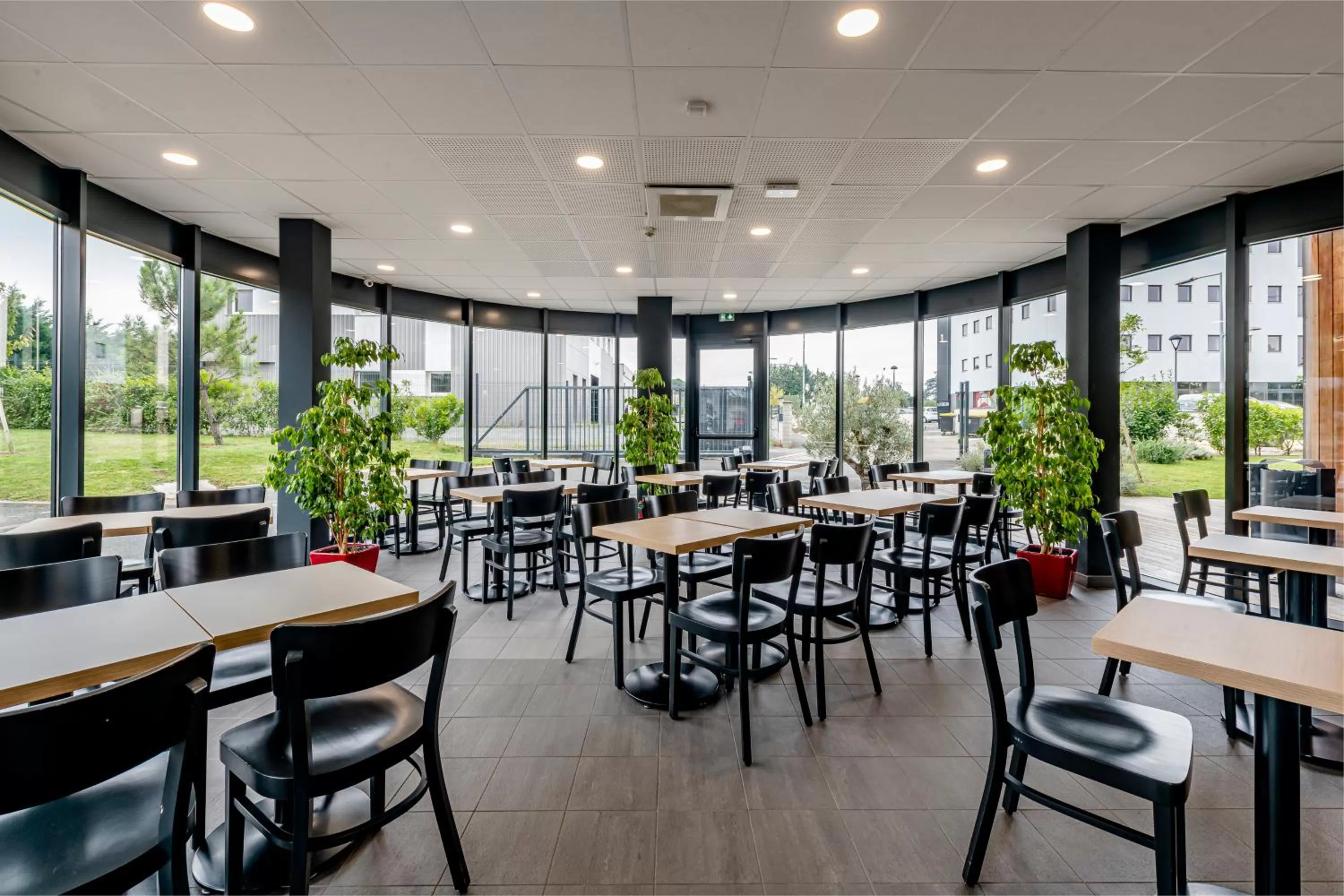 Buffet breakfast, Restaurant/Places to Eat in B&B HOTEL Bordeaux Est