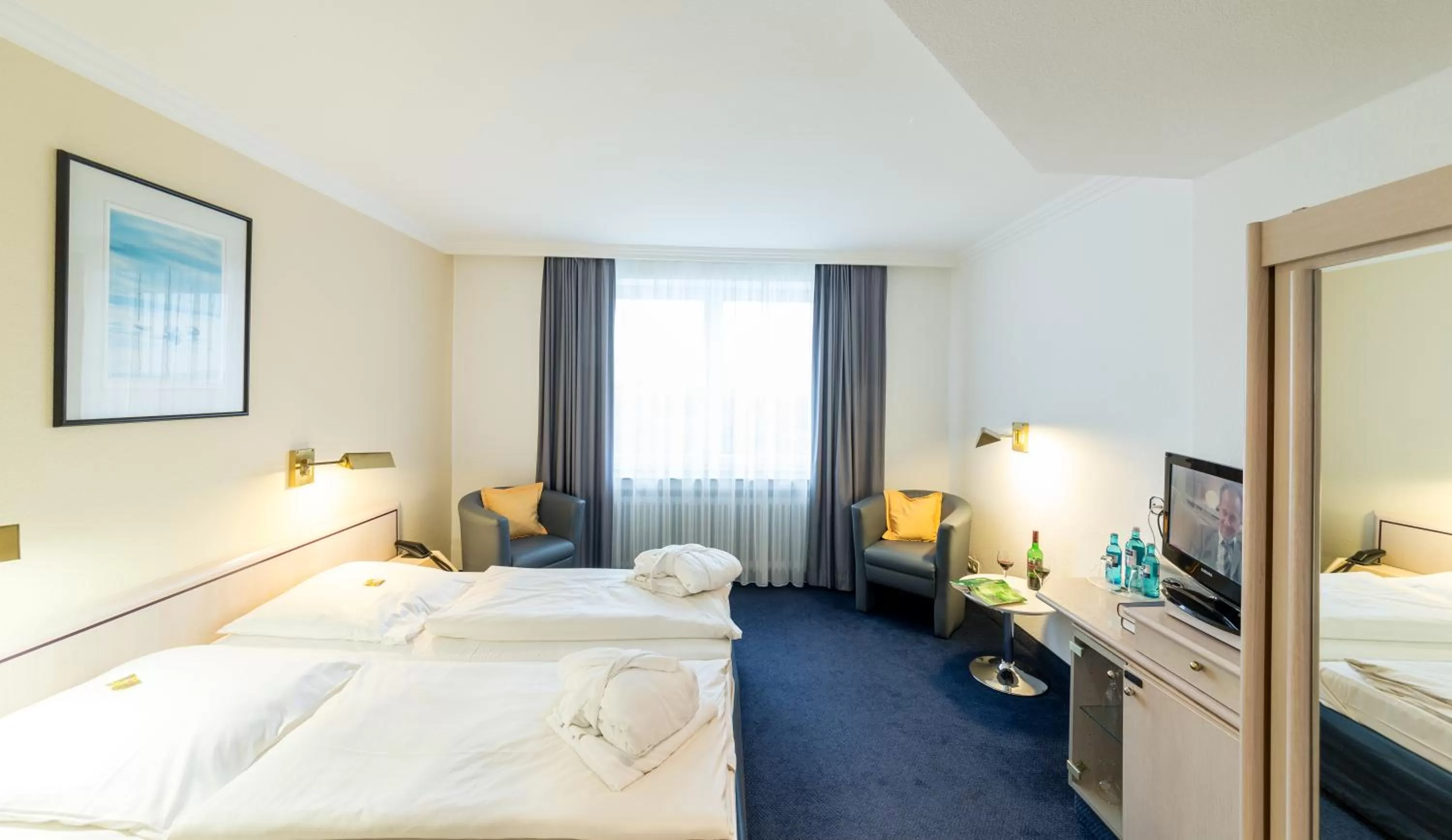 Bedroom, Bed in Hotel Deichgraf