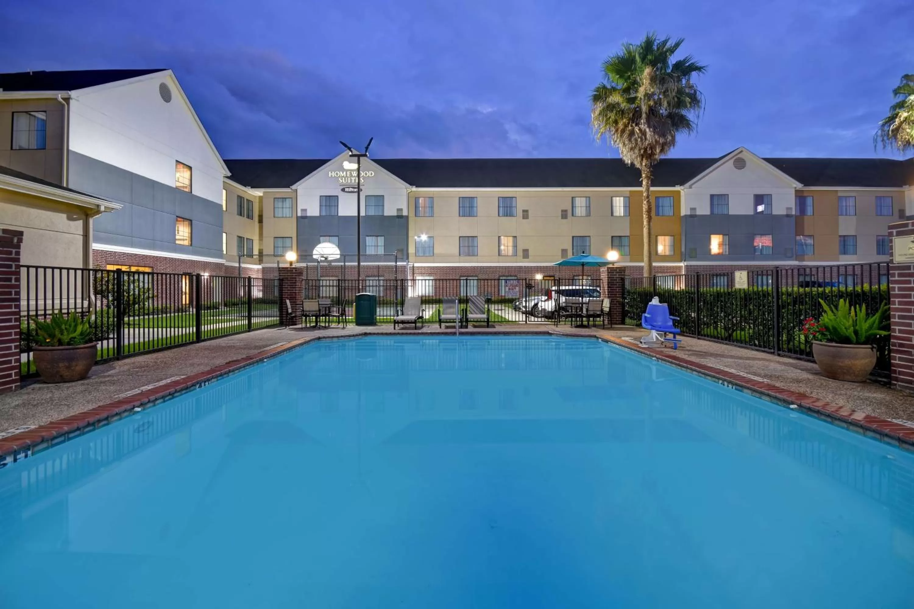 Property building in Homewood Suites By Hilton HOU Intercontinental Airport