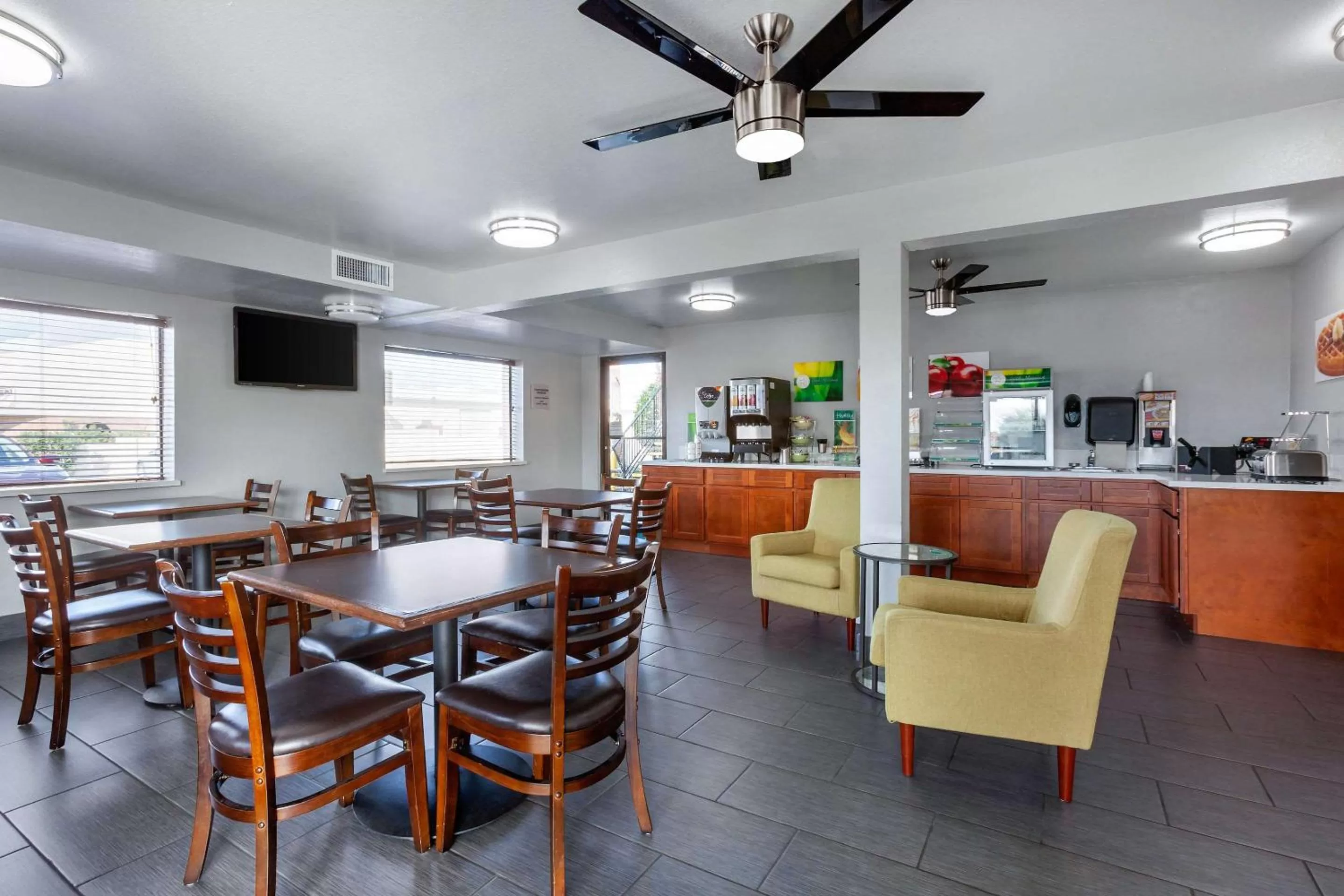 Restaurant/places to eat in Quality Inn & Suites near Downtown Mesa