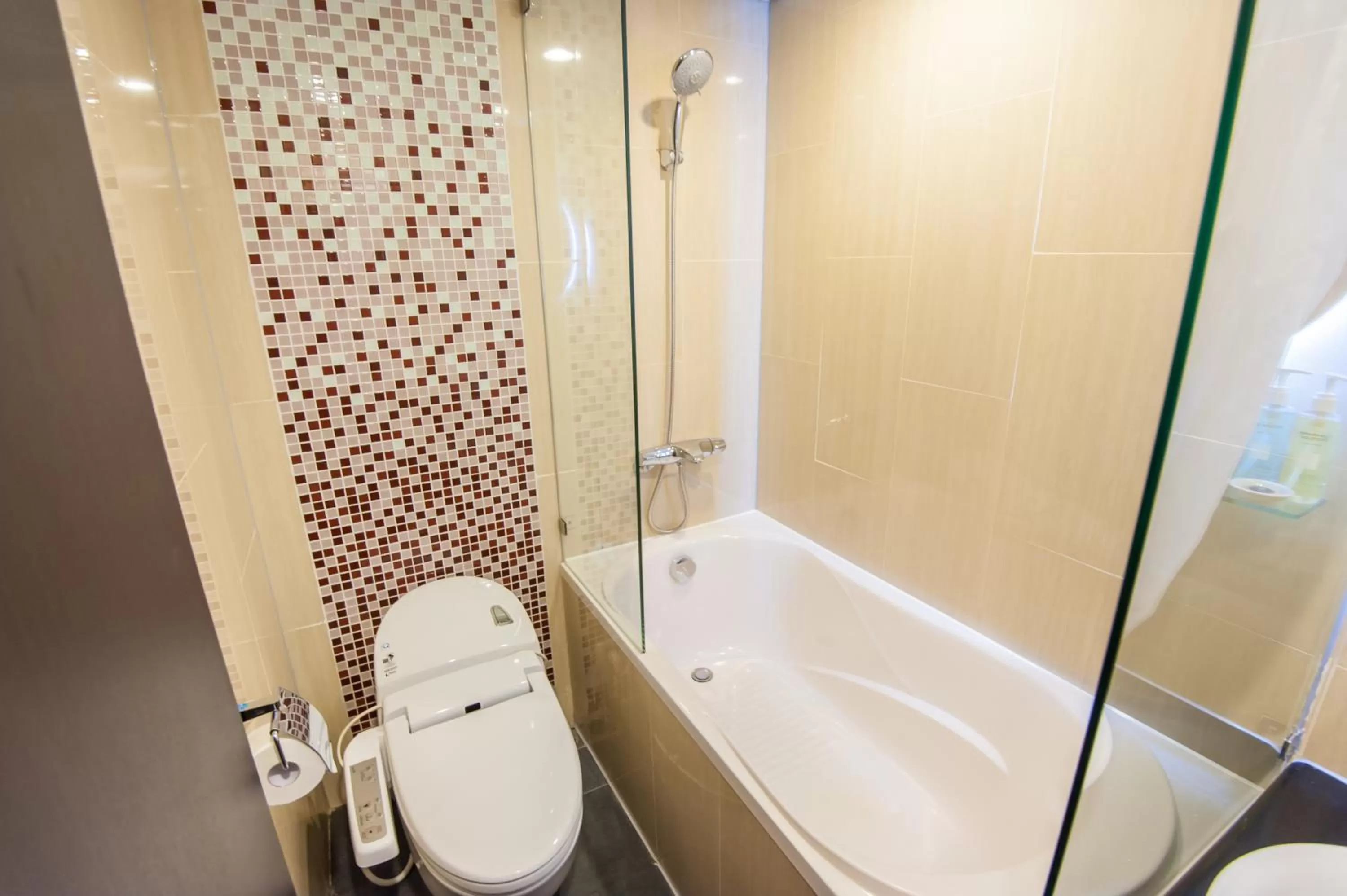 Shower in Kuretake Inn Kim Ma 132