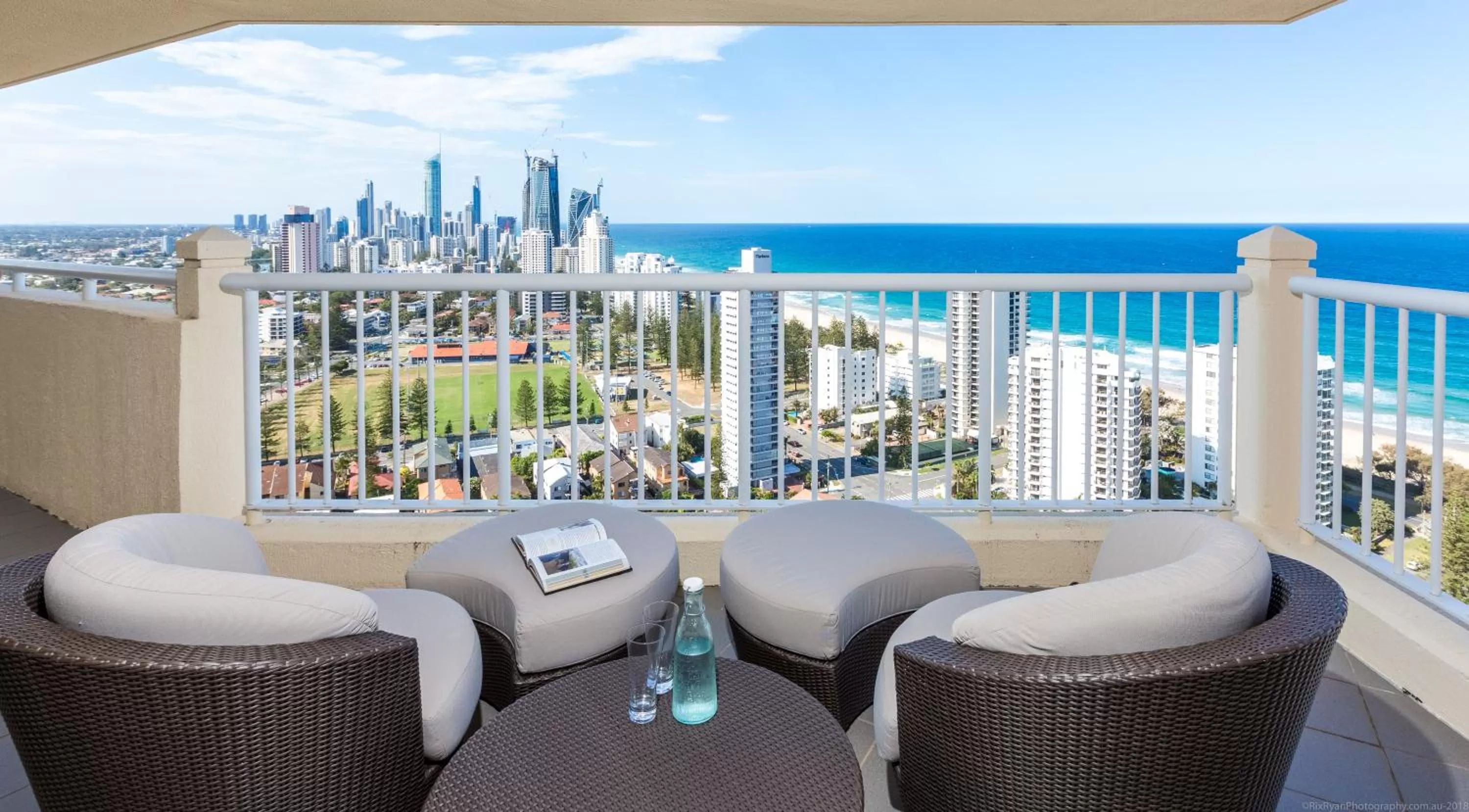 Day in Belle Maison Apartments - Official