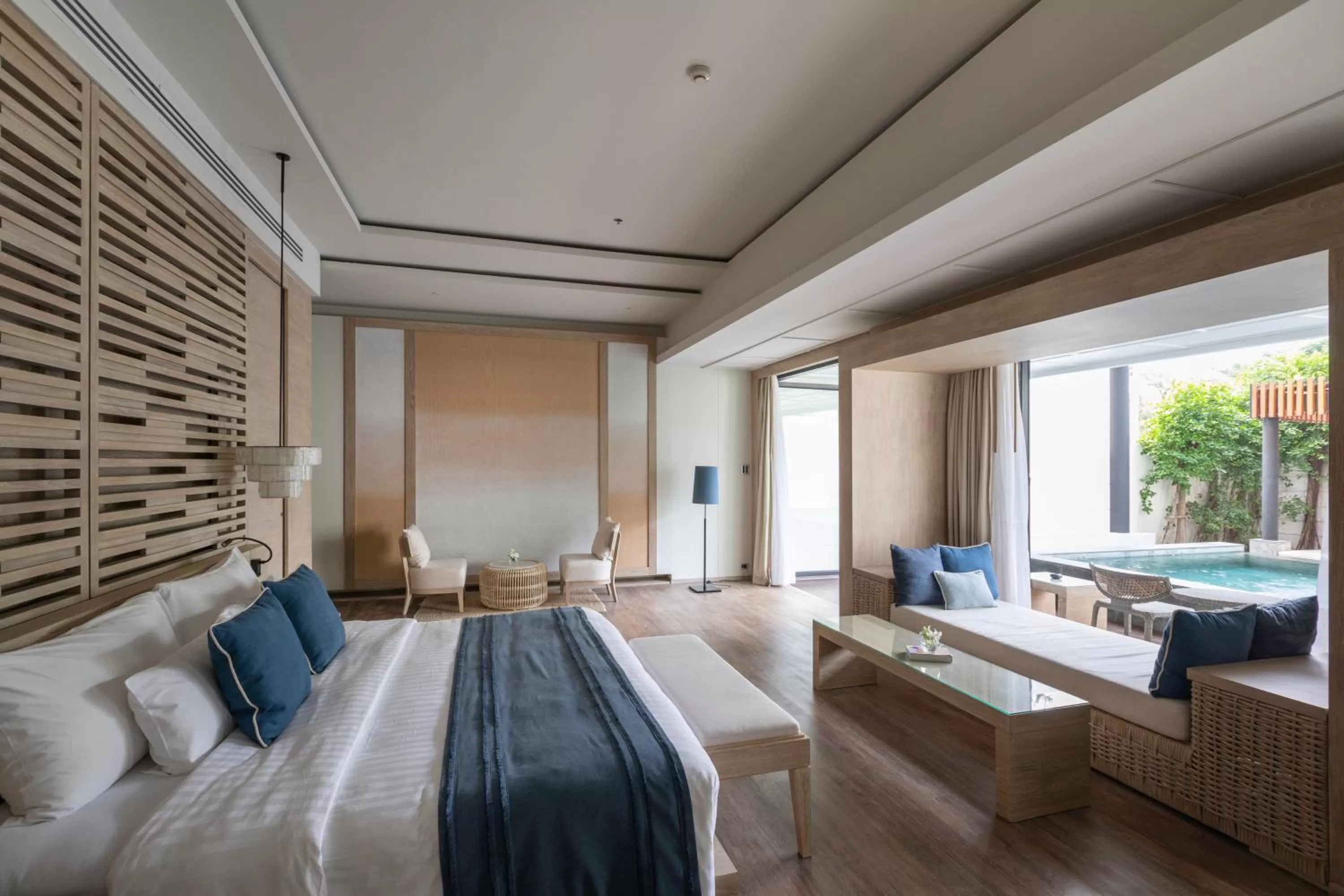 Bed in Cape Nidhra Hotel