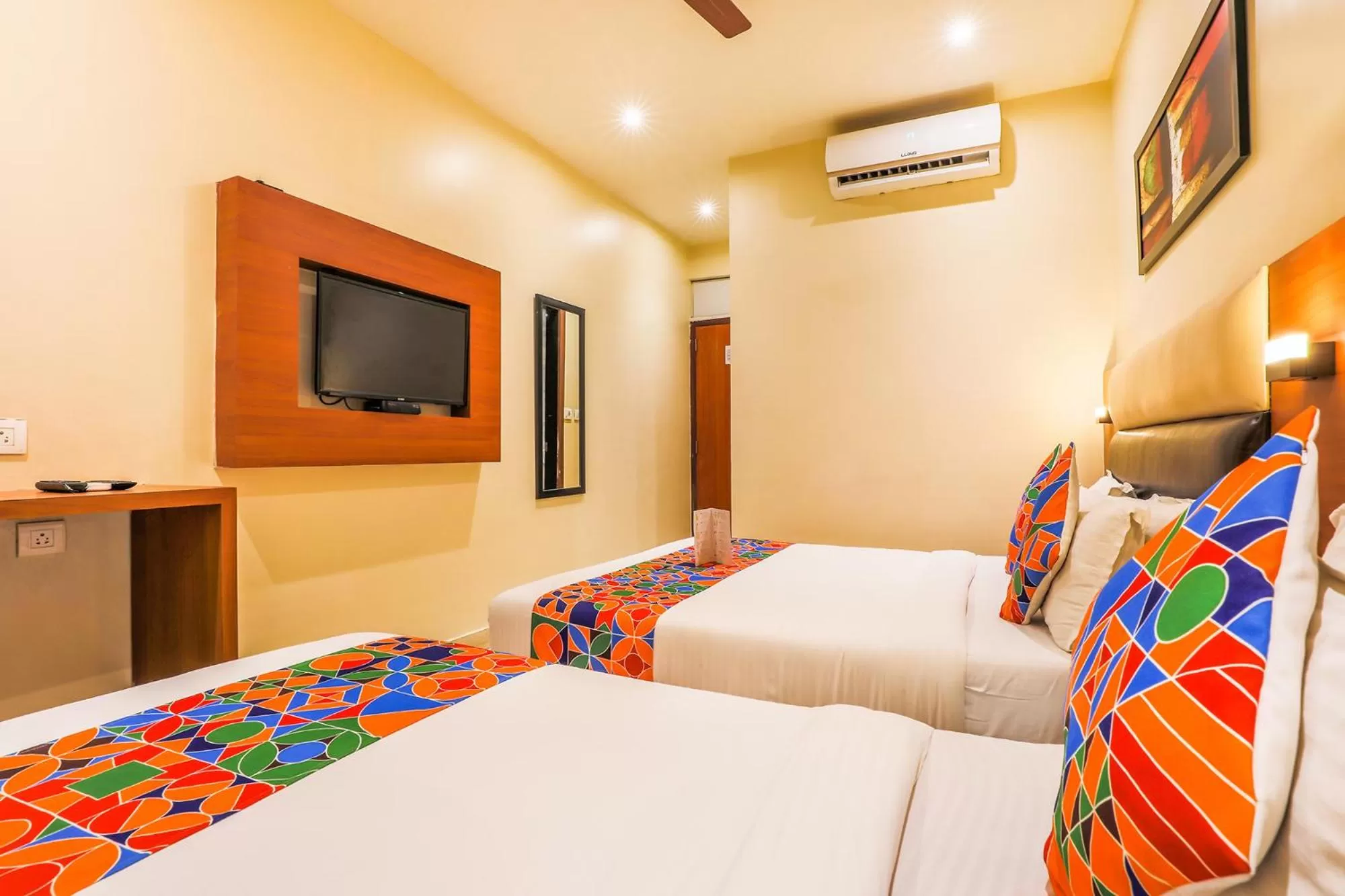 Bed in FabHotel Liwa International - Nr Mumbai International Airport