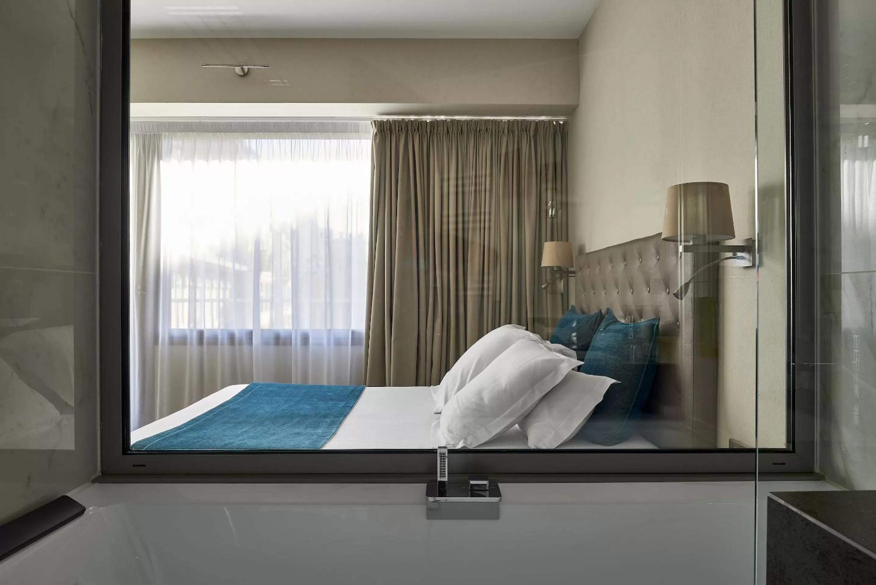 Bedroom, Bed in Splendid Hotel & Spa Nice