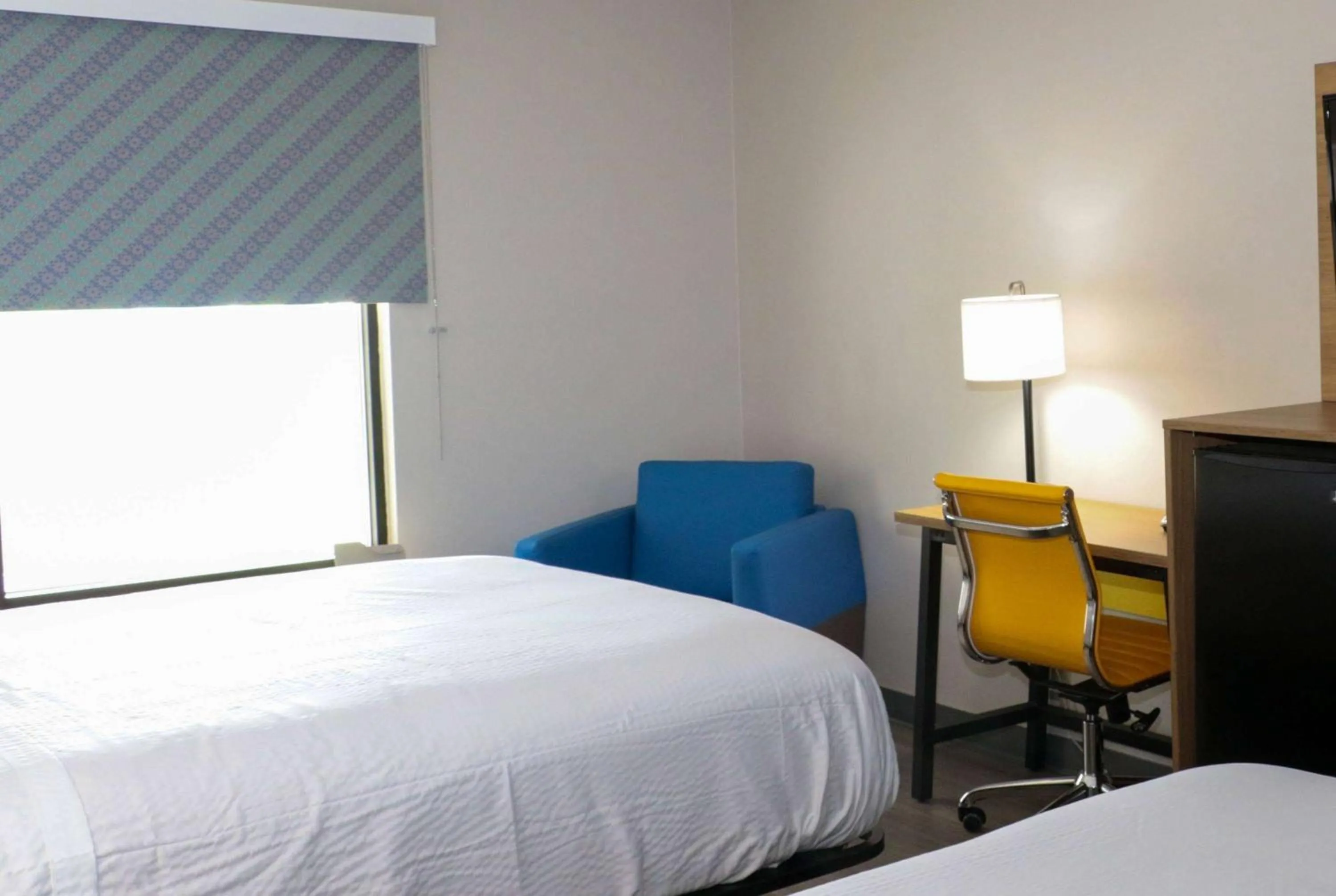 Photo of the whole room, Bed in Days Inn by Wyndham Farmville
