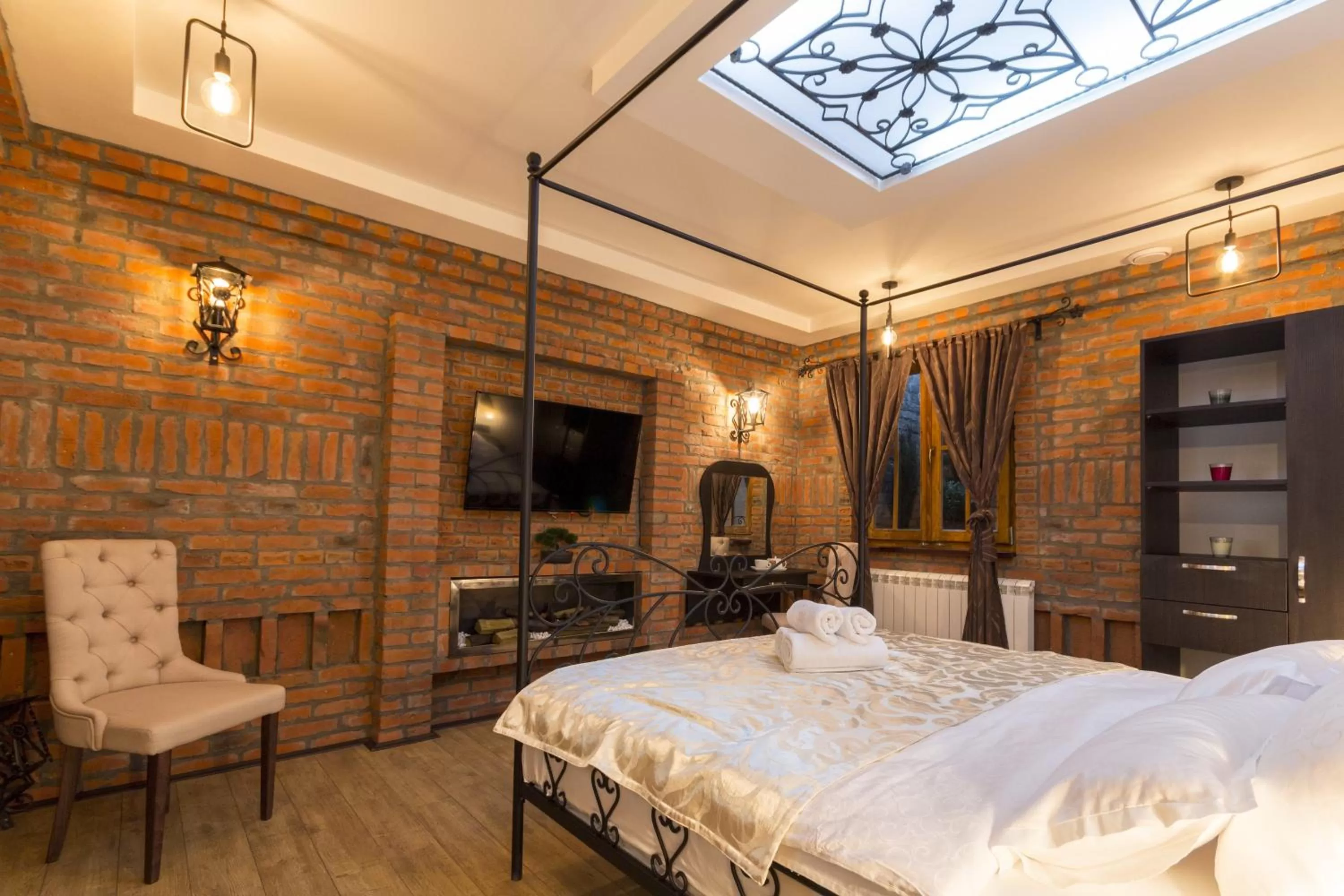 Living room in Madison - Square Sava