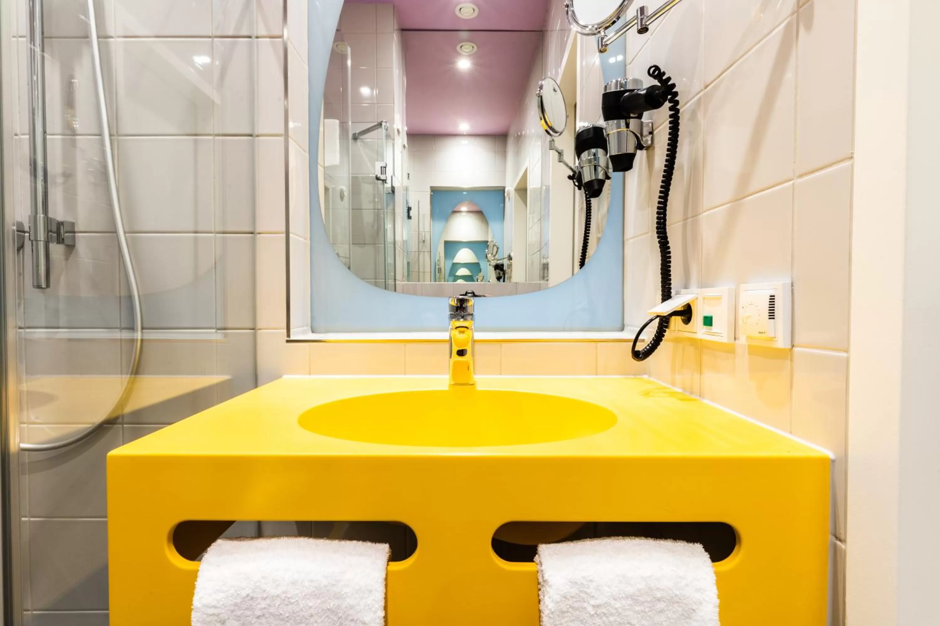 Decorative detail in Prize by Radisson, Bonn City