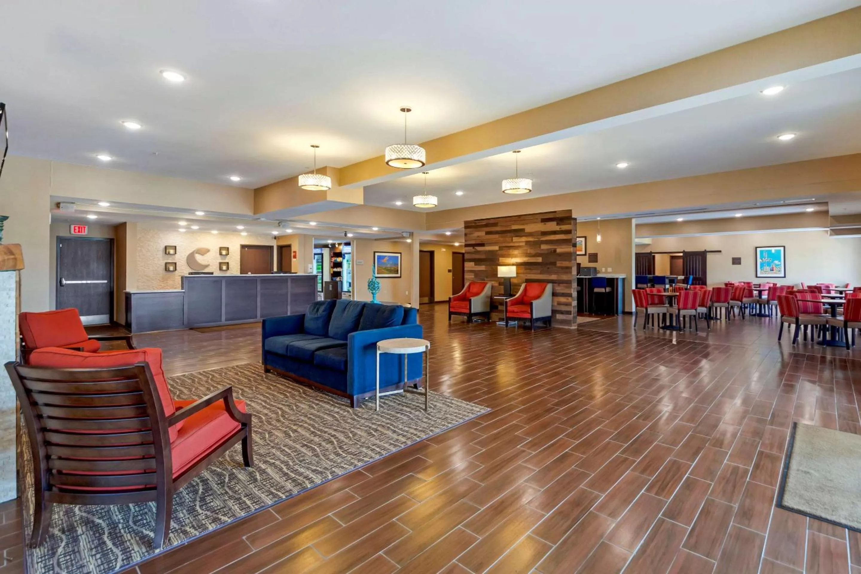 Lobby or reception in Comfort Suites