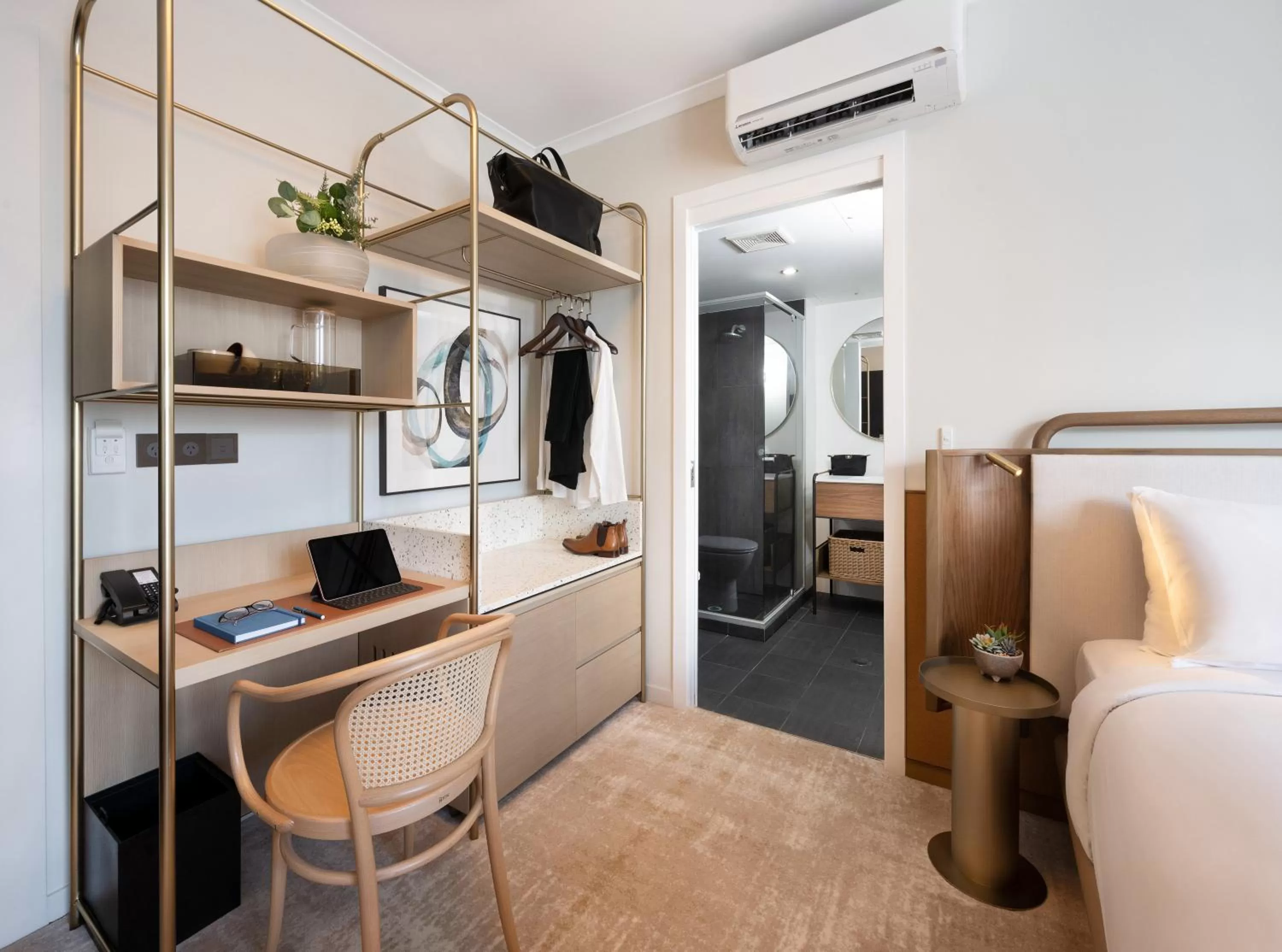 Seating area, Bed in Mantra Terrace Brisbane