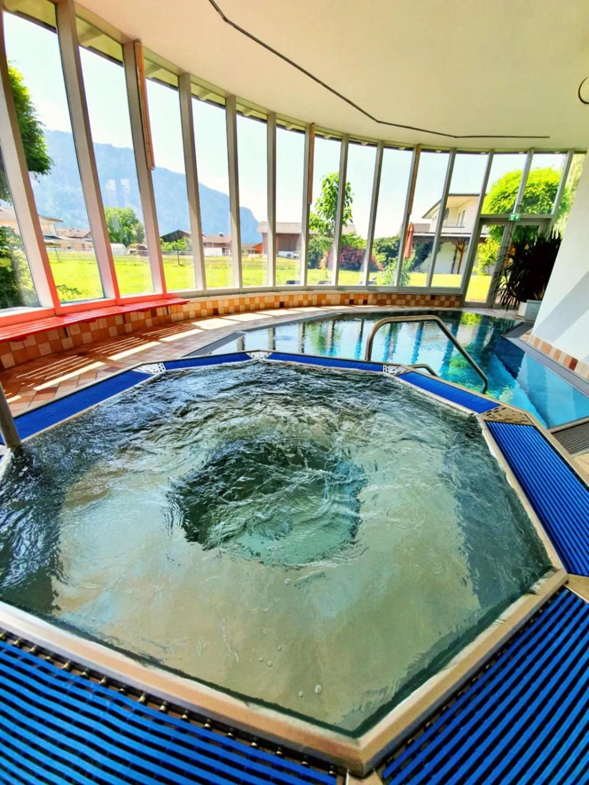 Staff in dasKAISER - Dein Gartenhotel in Tirol