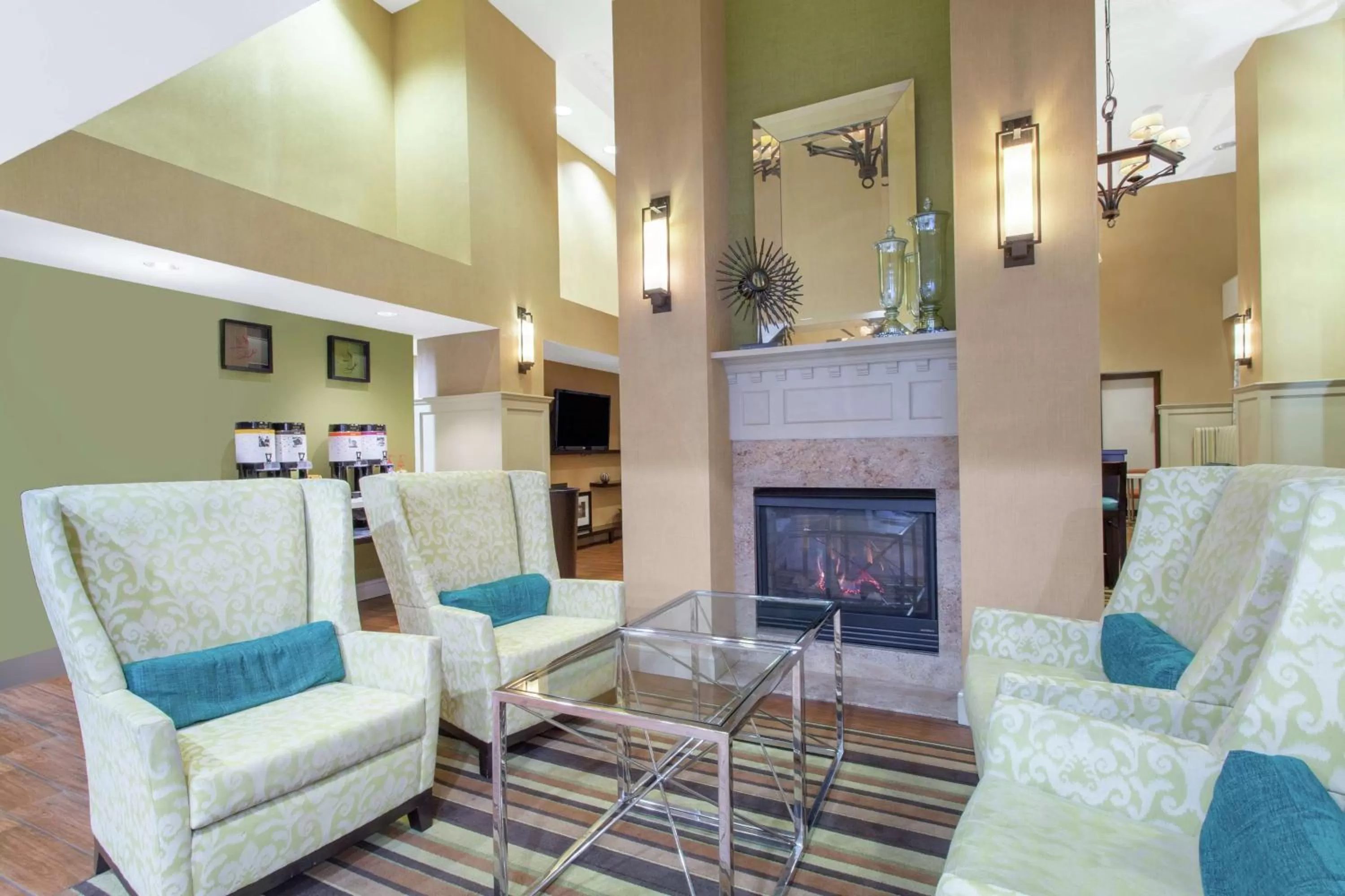 Lobby or reception in Hampton Inn & Suites Albany-Airport