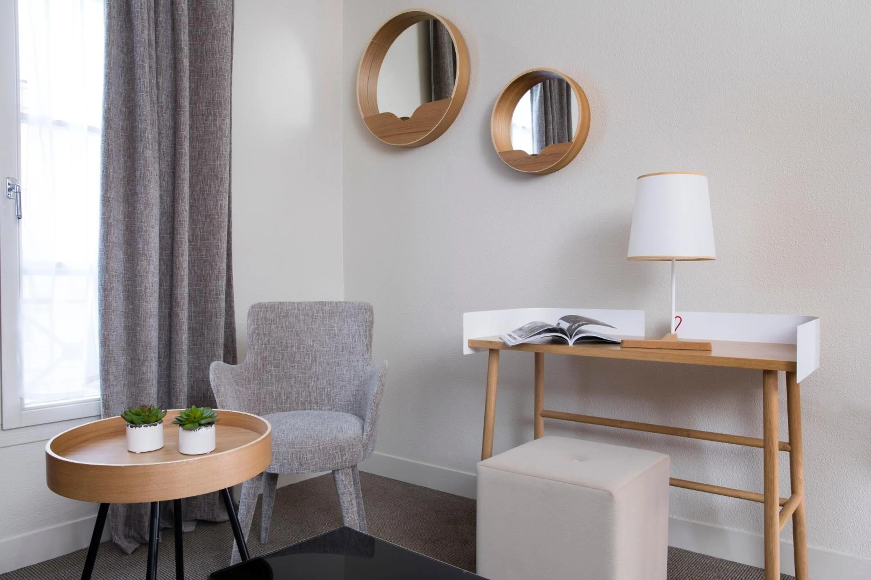 Bedroom in Hotel d'Espagne