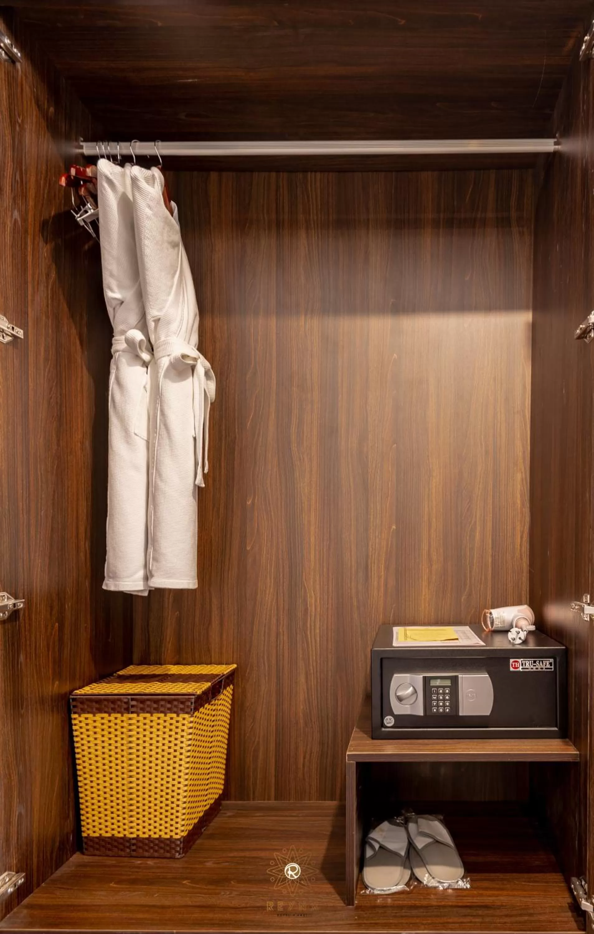 Coffee/tea facilities in Reyna Hotel Hanoi & Spa