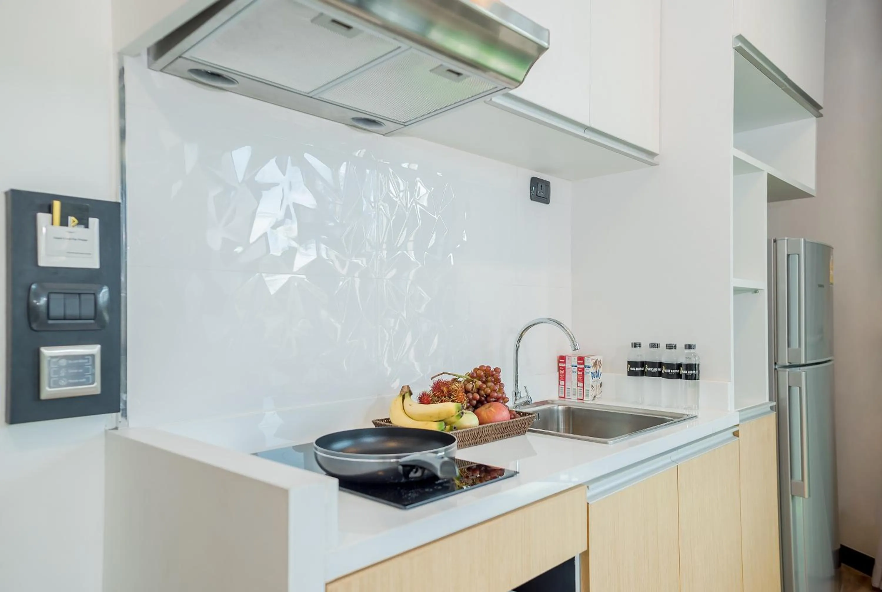 Kitchen or kitchenette in Pause and Play Hotel