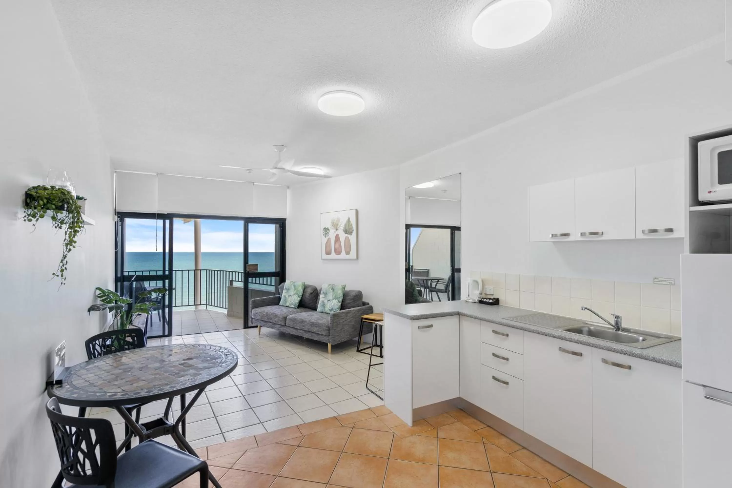 Kitchen or kitchenette in Amaroo At Trinity