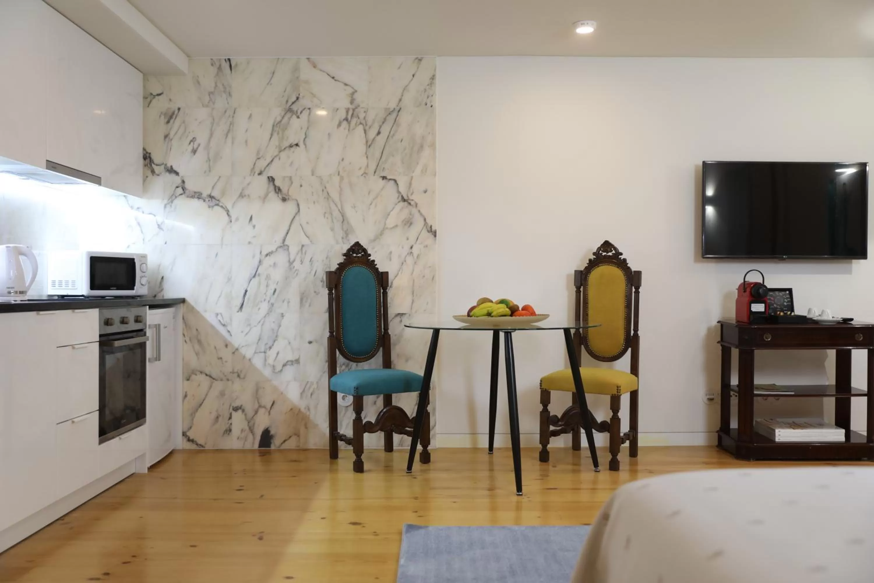 TV and multimedia, TV/Entertainment Center in TM Luxury Apartments Lisbon