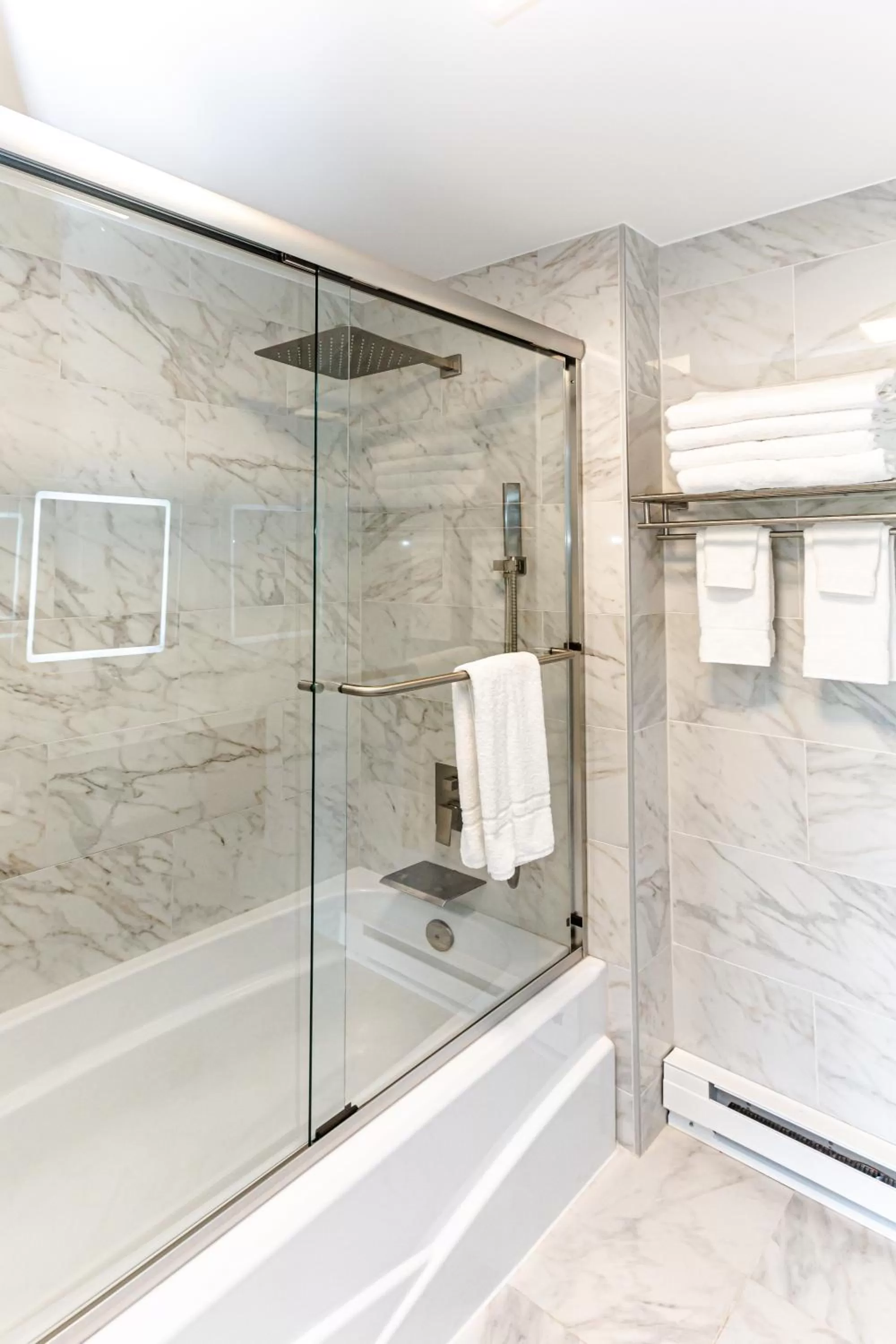 SKYLARANNA Resort & SPA