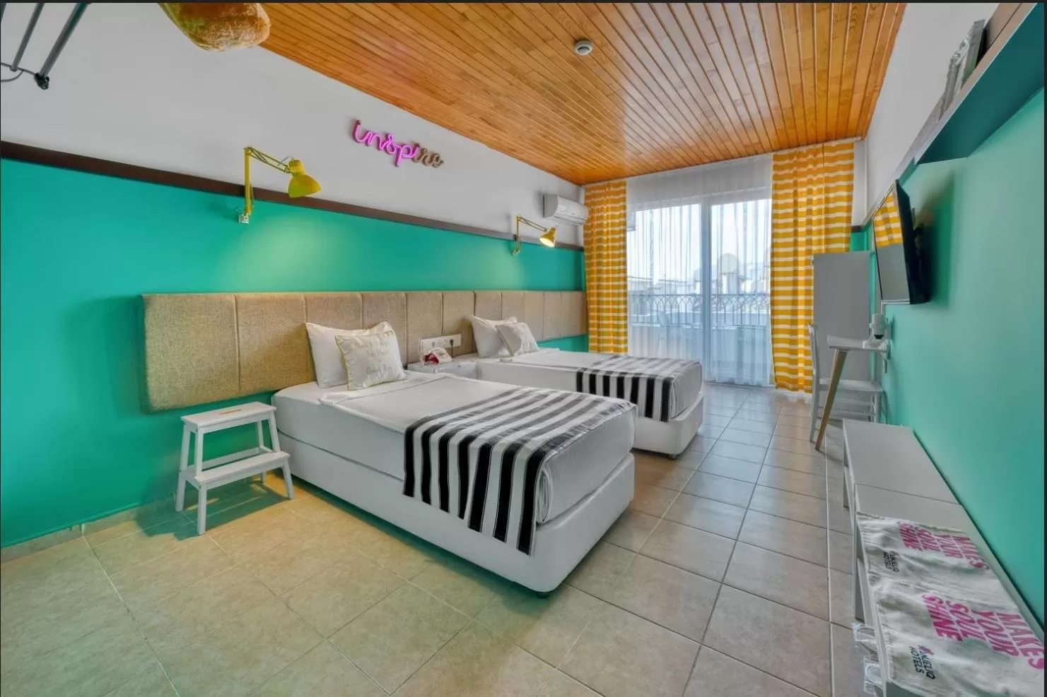 Bed in Anjeliq Downtown Boutique Hotel