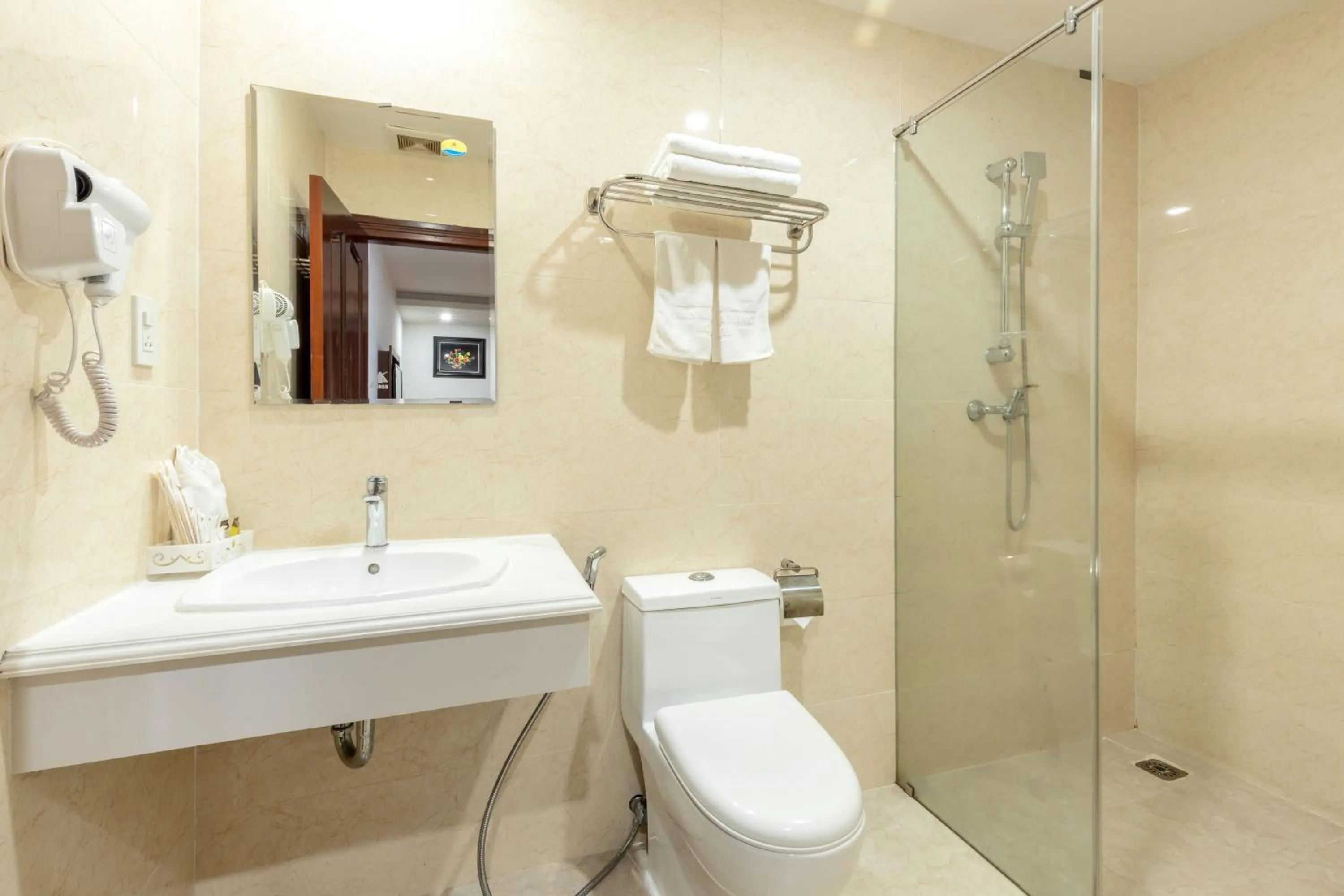 Shower in Paris Luxury Hotel & Apartment Nha Trang