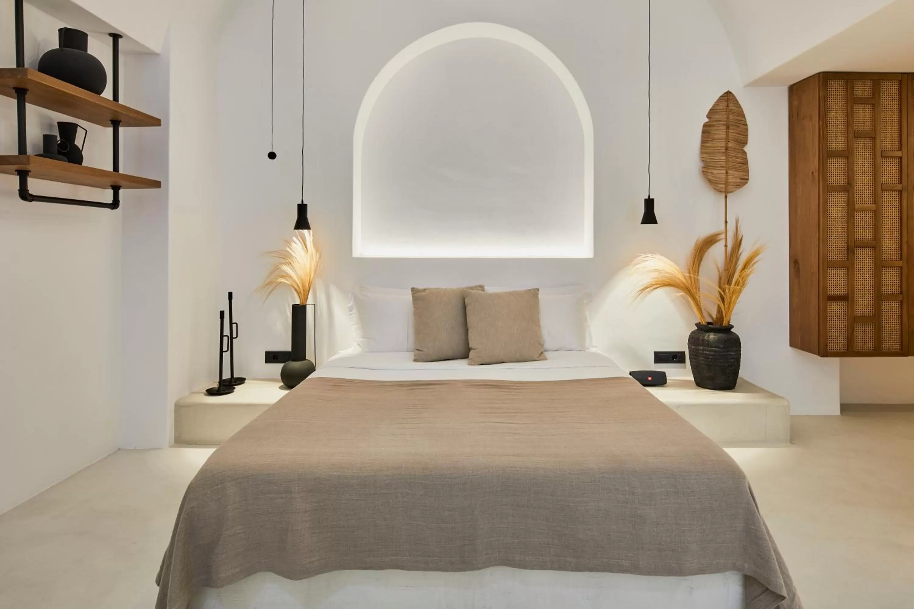 Bed in U & ME SUITES