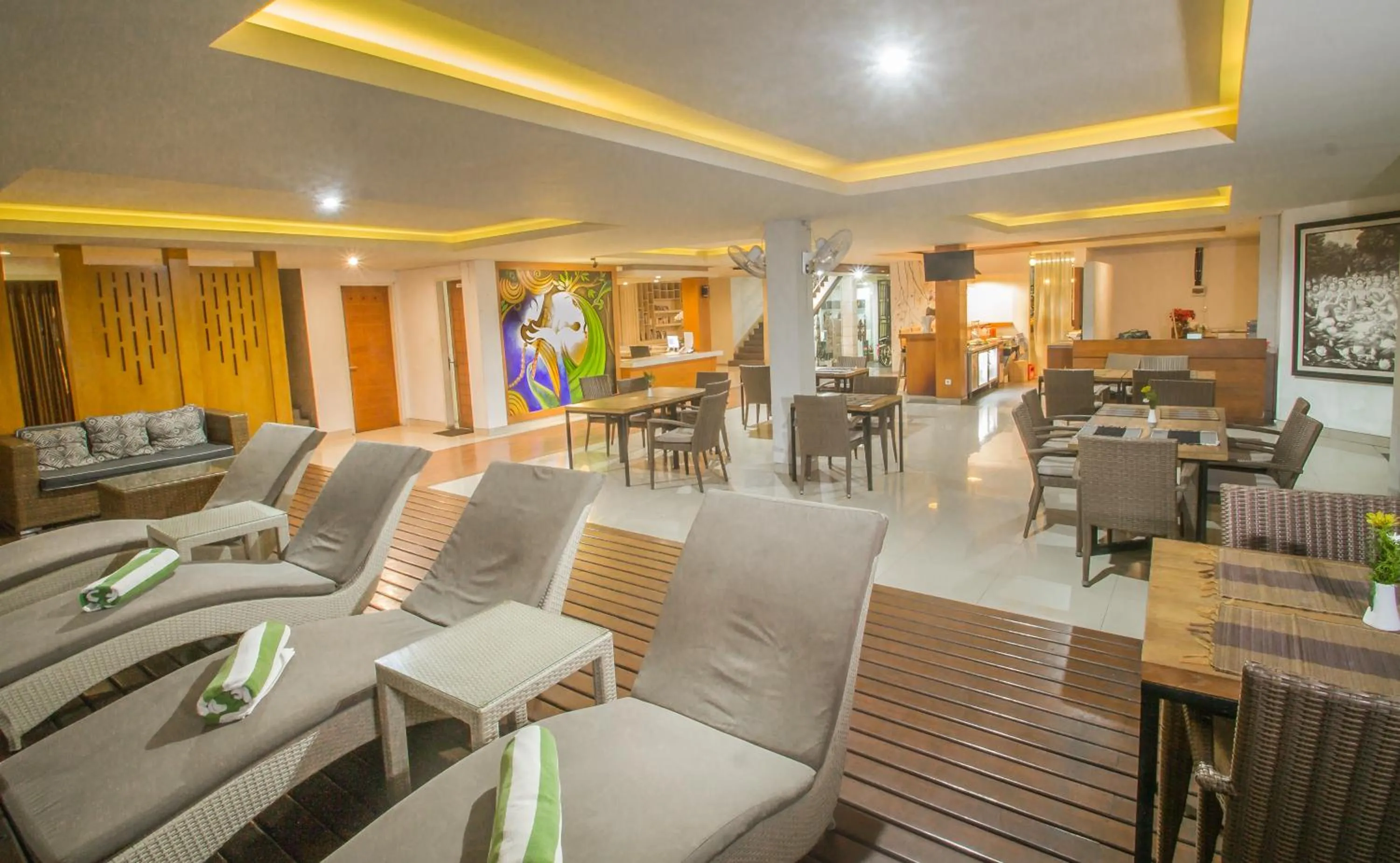 Restaurant/places to eat in Mahalaksmi Boutique Hotel