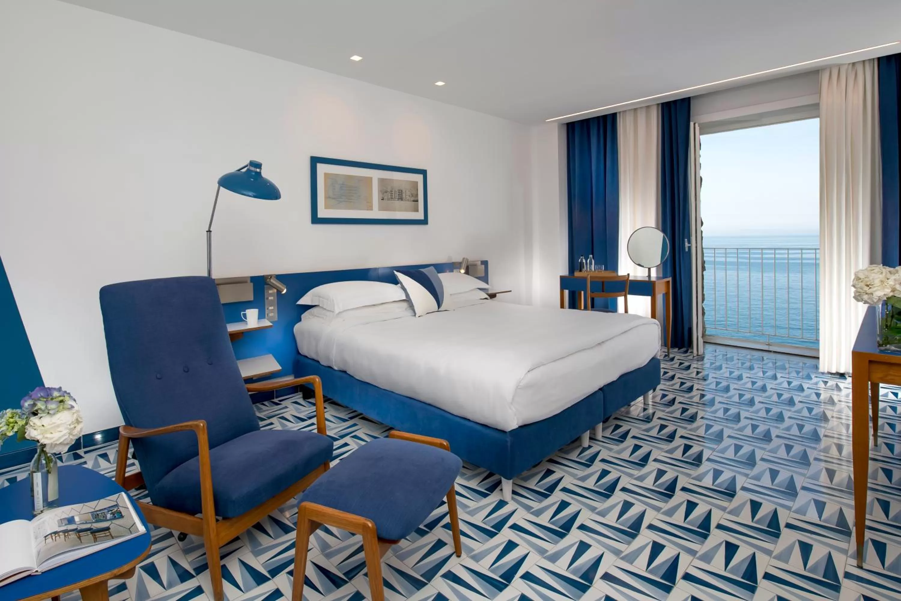 Balcony/Terrace, Bed in Parco dei Principi