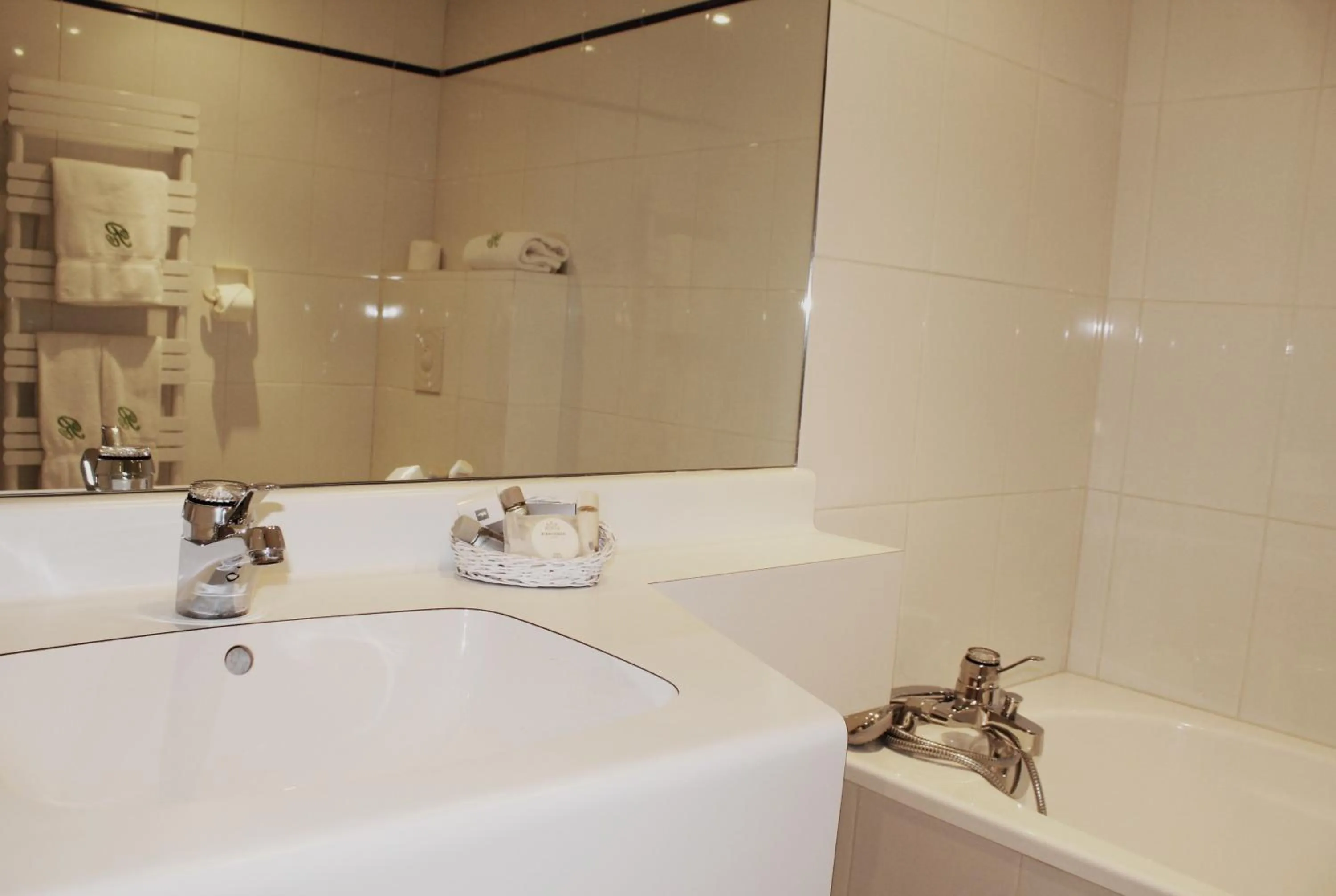 Bathroom in Hostellerie Du Grand Saint Antoine