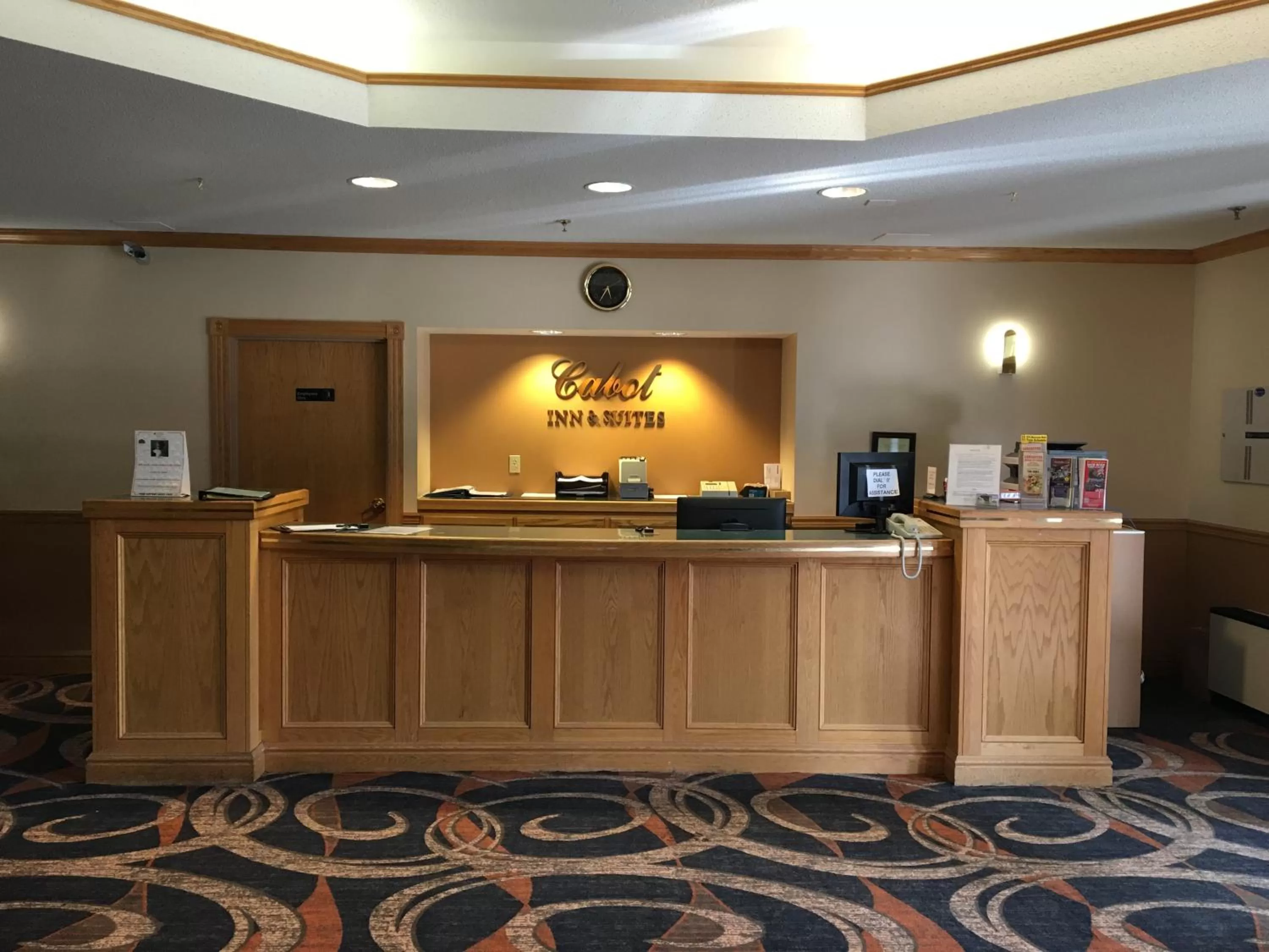 Lobby or reception in Cabot Inn & Suites