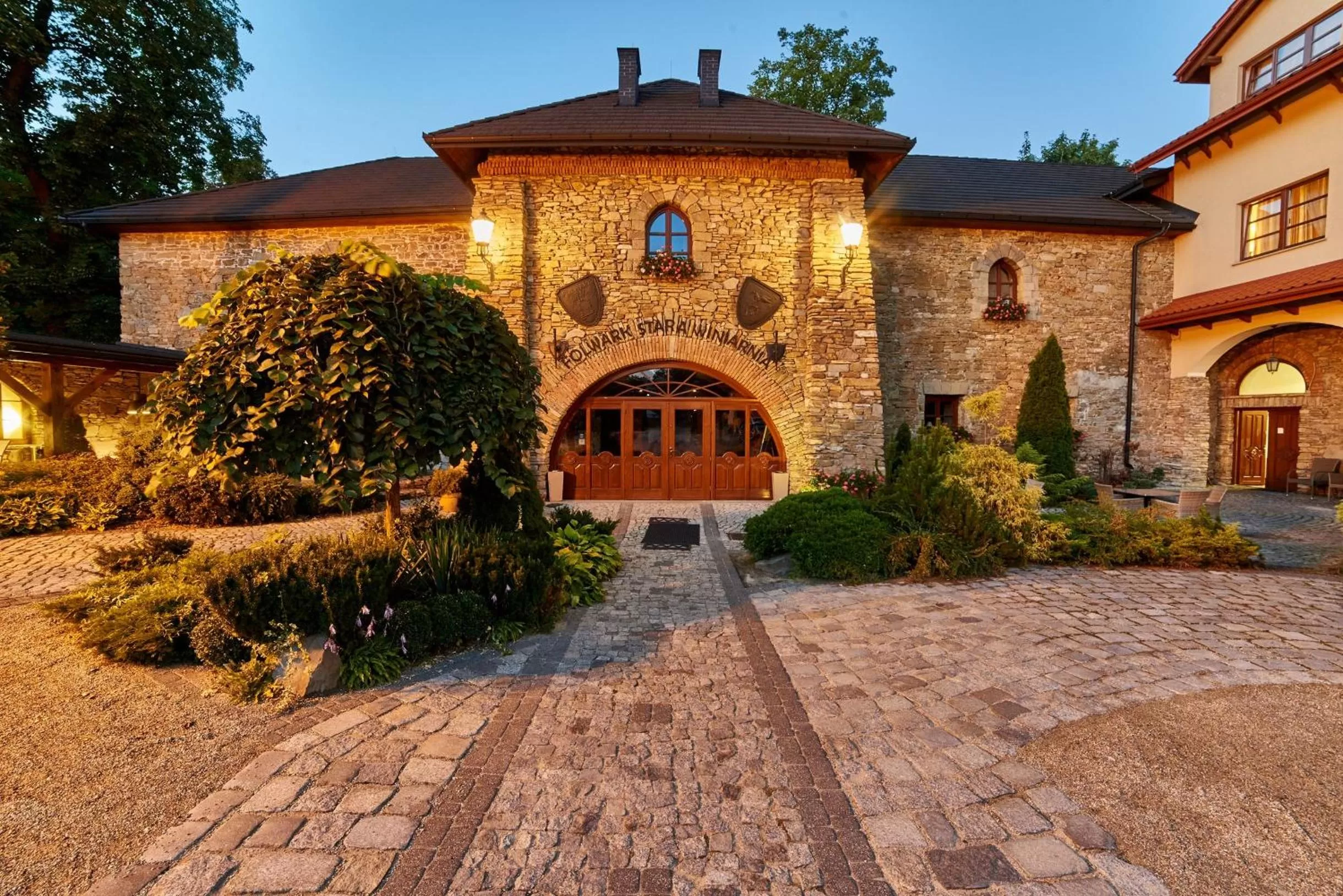 Facade/entrance in Folwark Stara Winiarnia