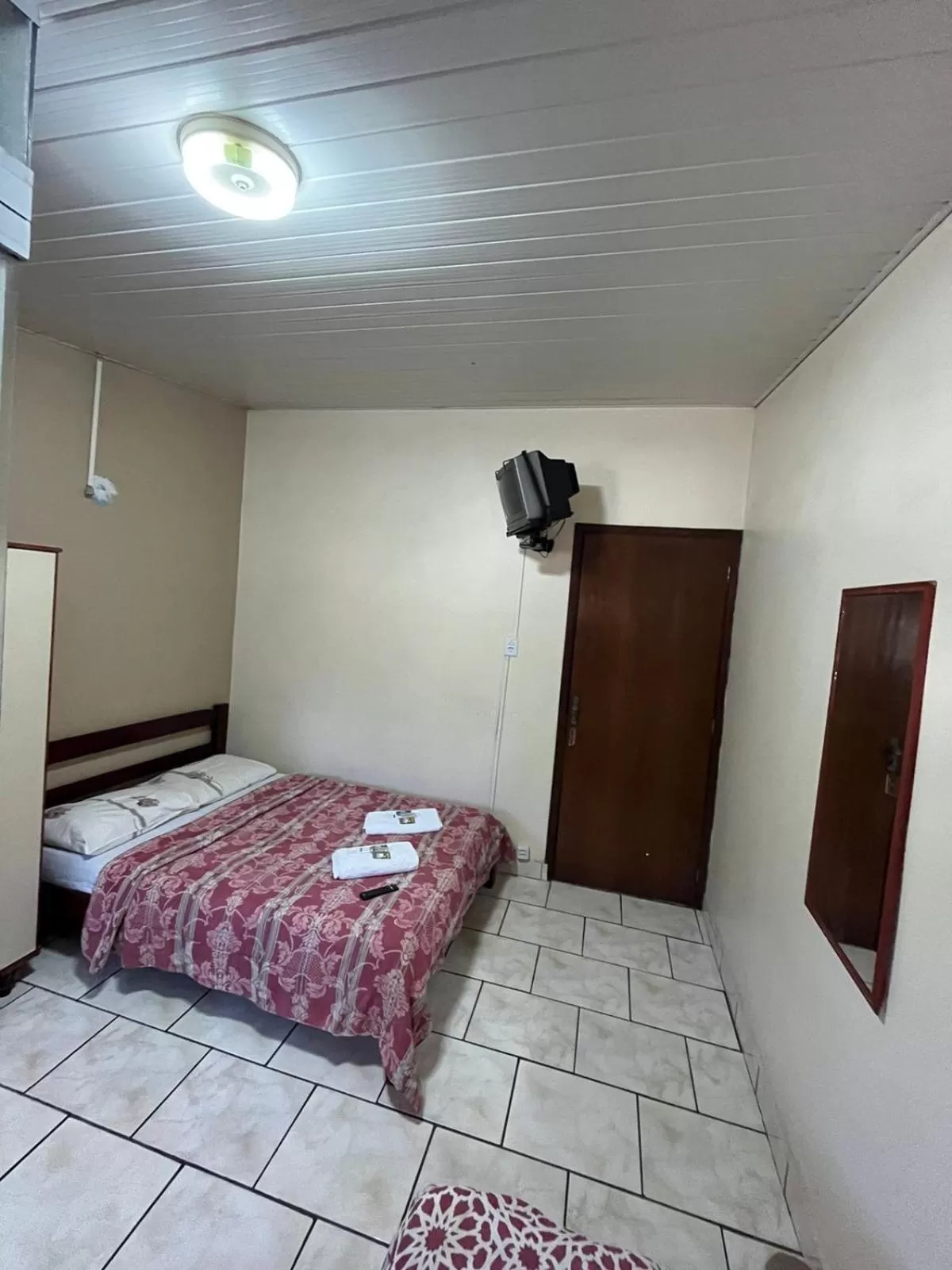 Bed in Hotel Vitória