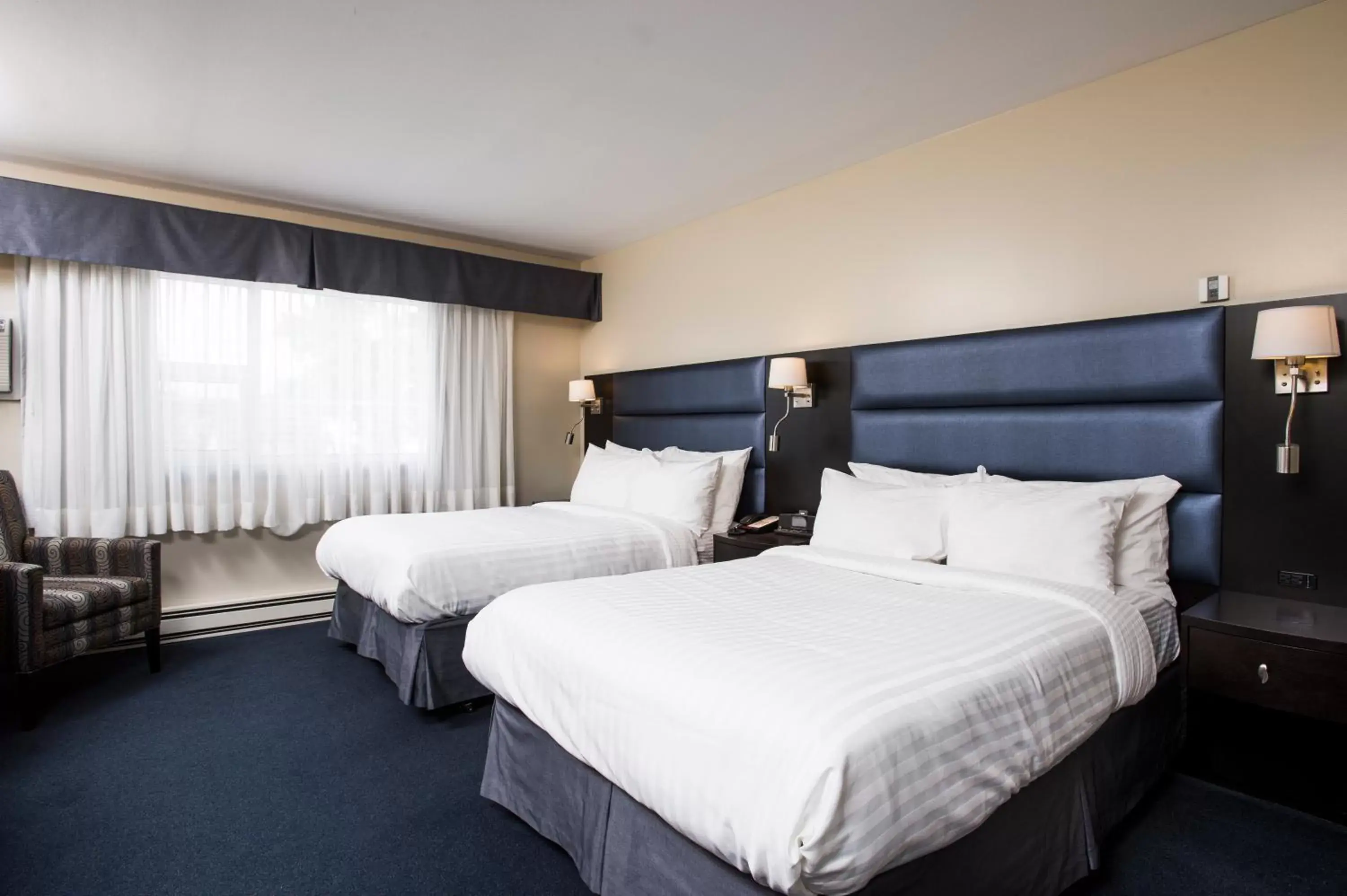 Double Room with Two Double Beds in Le Deville par G5 Double Room with Two Double Beds in Le Deville par G5