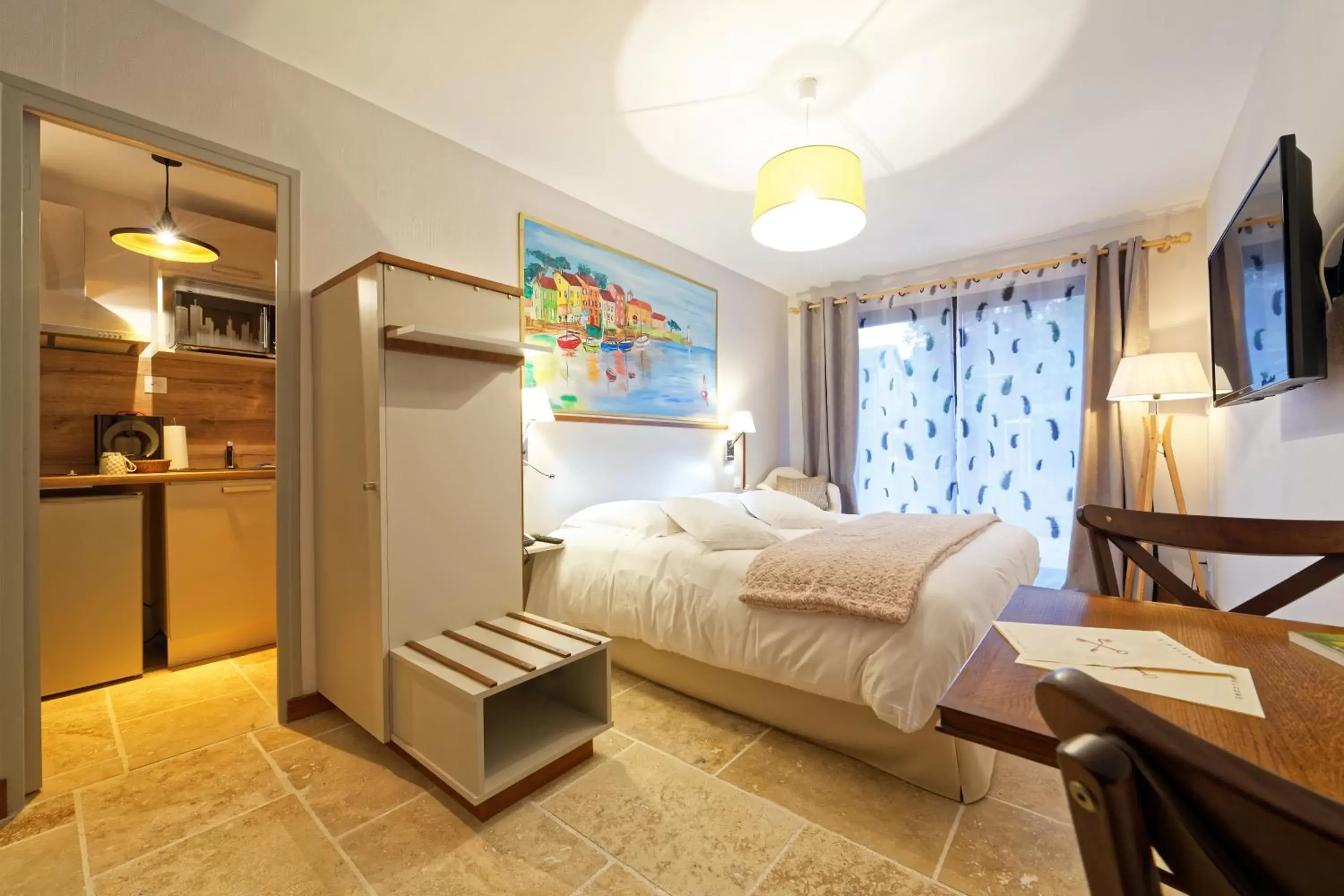 Studio with Garden View in Pied à Terre Autun Studio with Garden View in Pied à Terre Autun