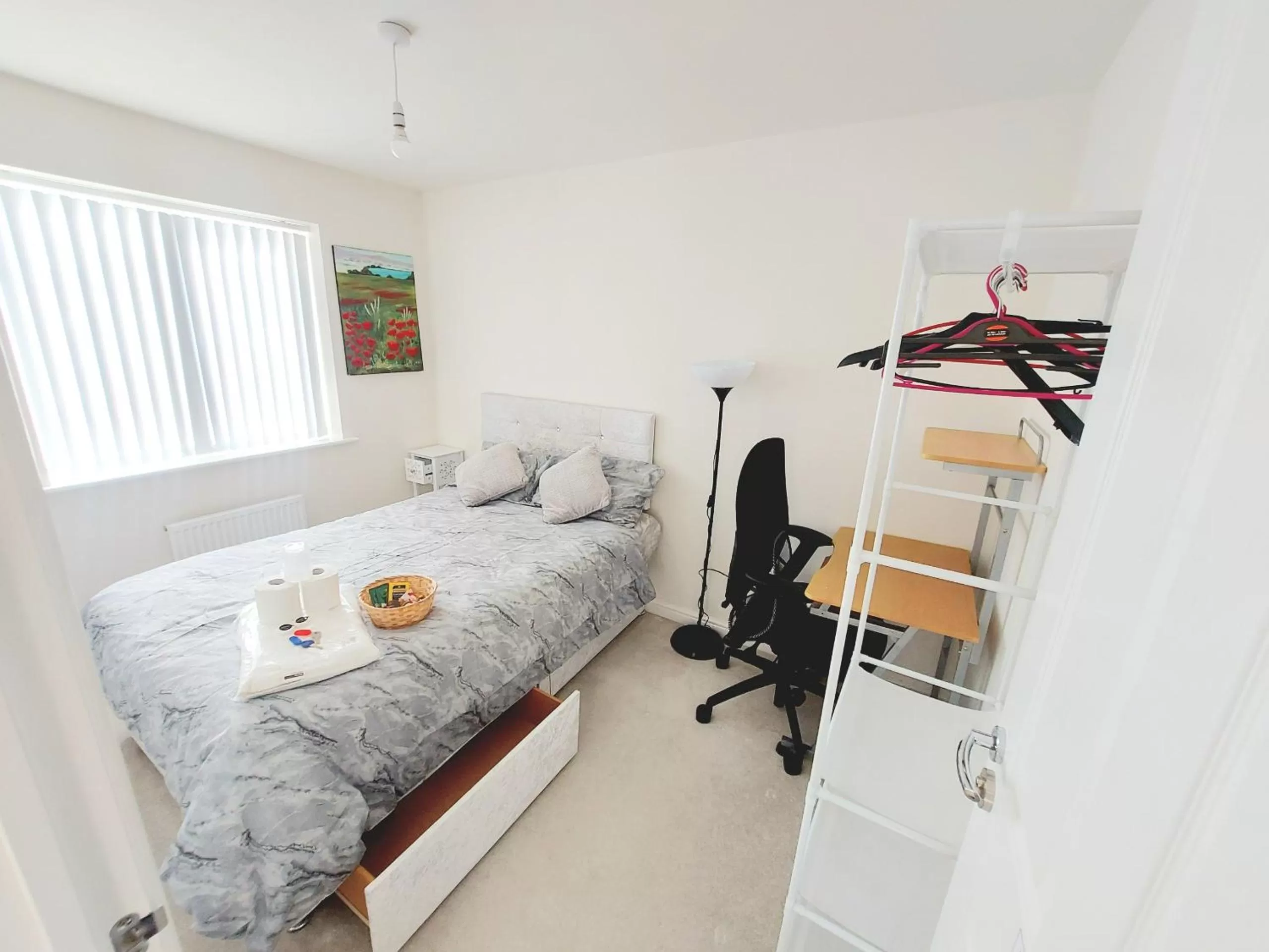 Bedroom in 3-BED HOME, FULL KITCHEN, ENSUITE, in TELFORD OAKENGATES KETLEY