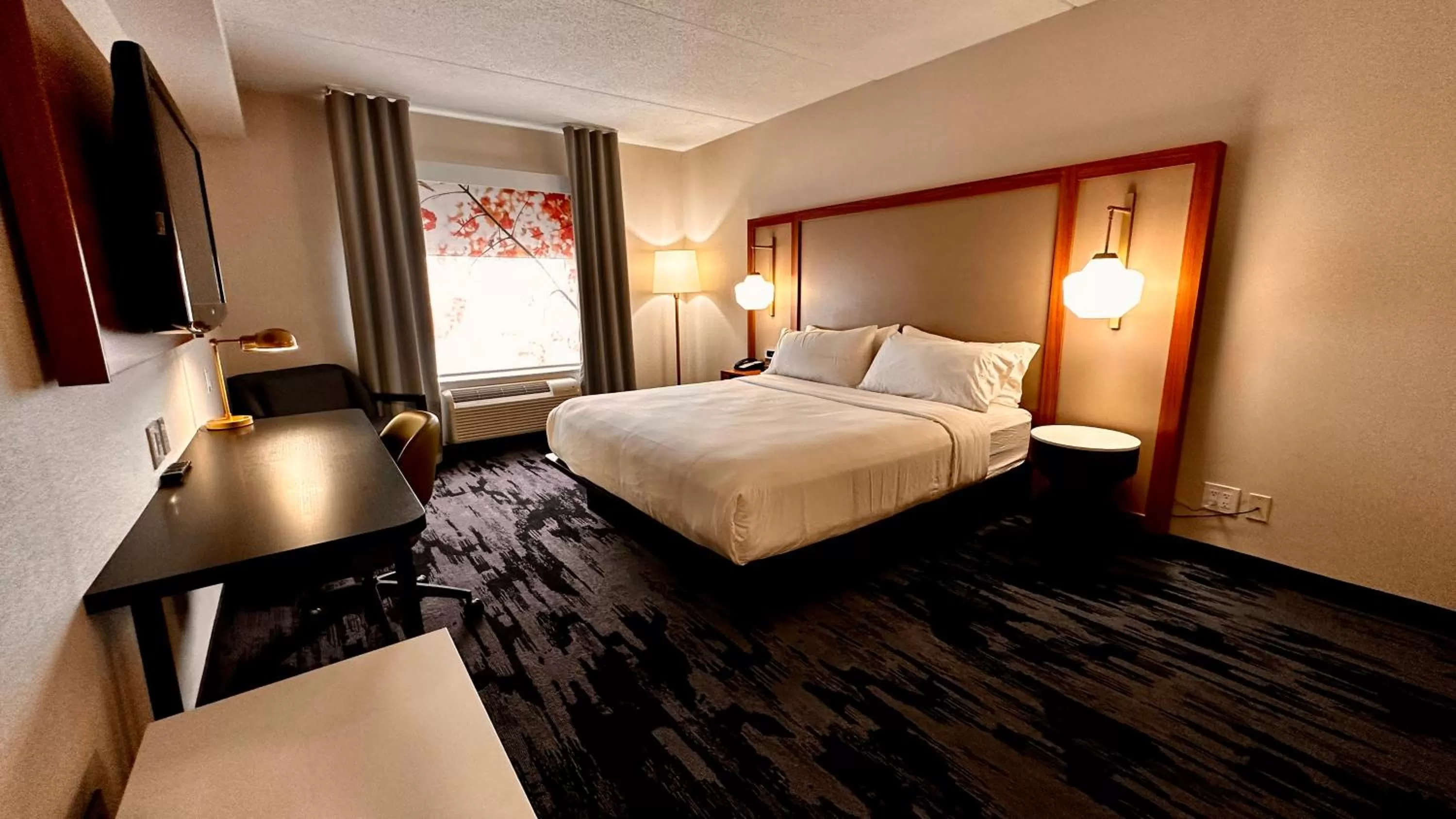 King Room in Fairfield by Marriott Inn & Suites Newmarket