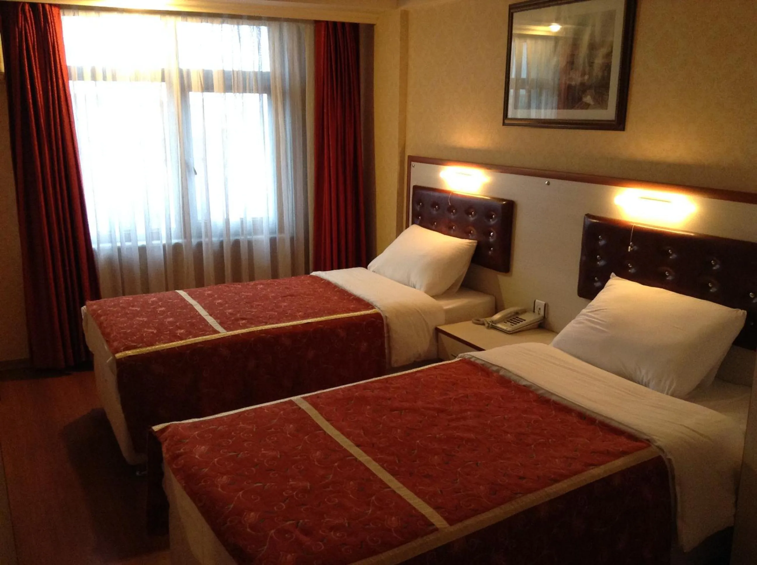 Day, Bed in Tayhan Hotel