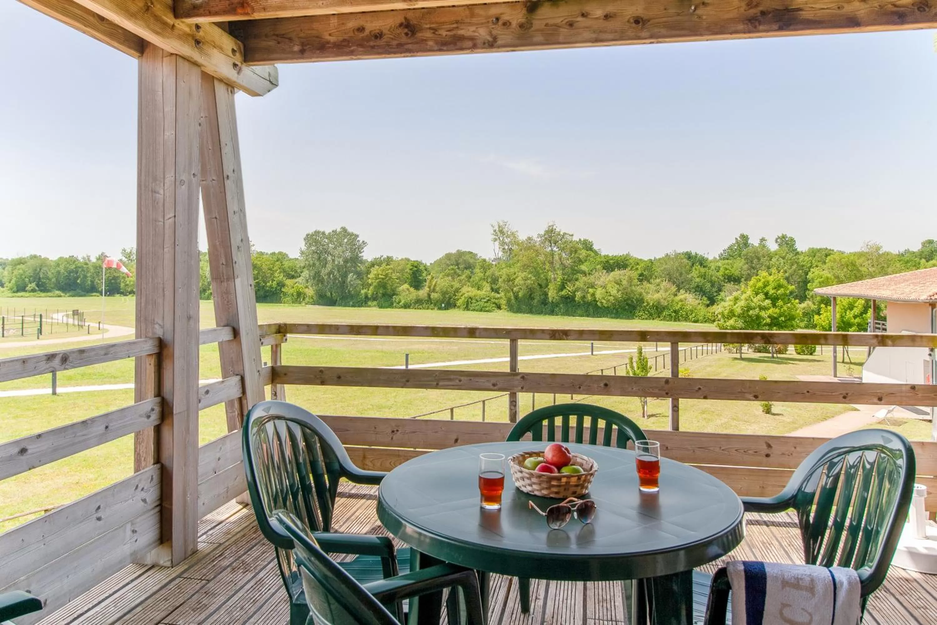 Patio in Résidence Pierre & Vacances Les Rives de la Seugne