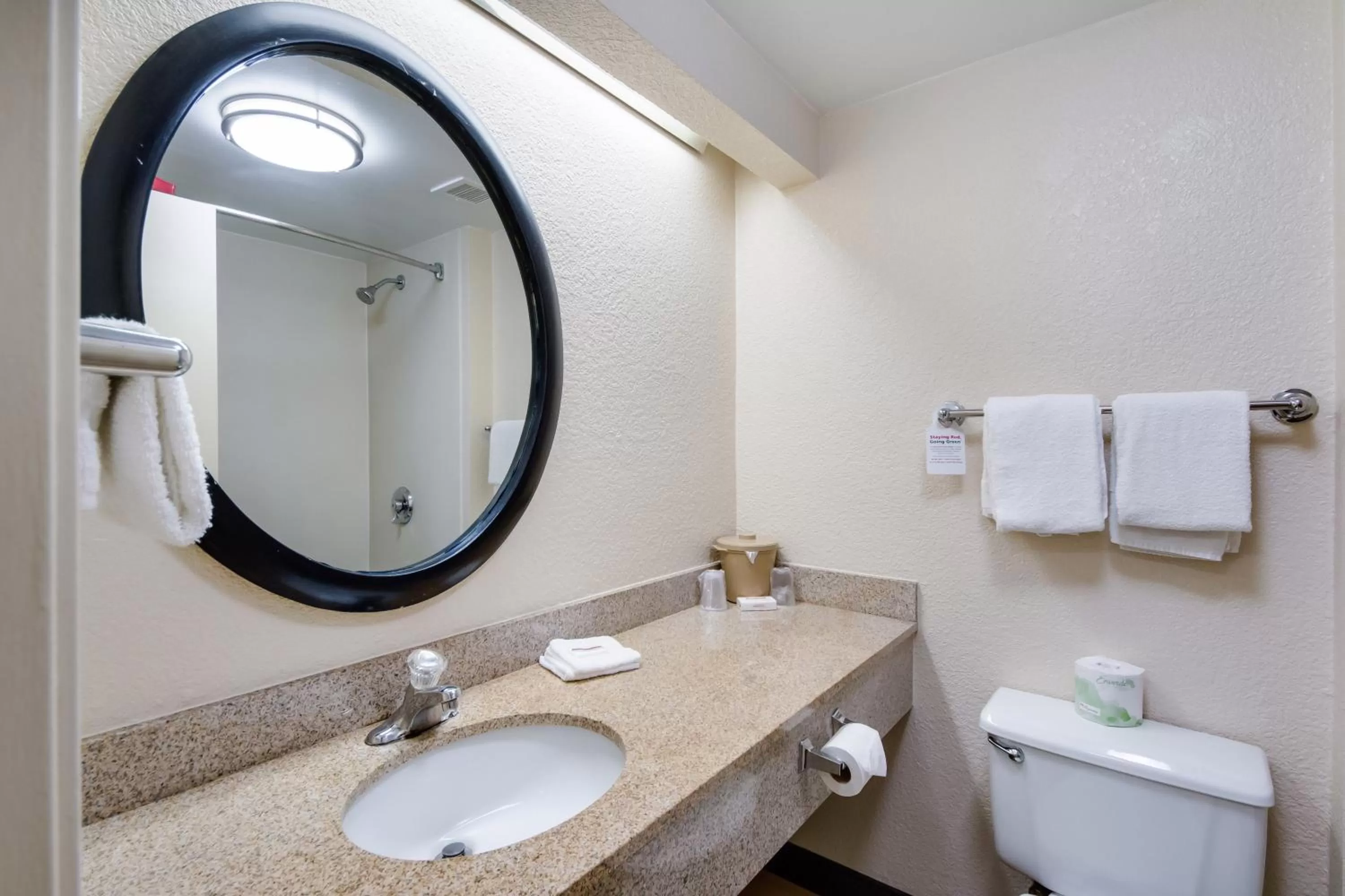 Photo of the whole room in Red Roof Inn Laredo