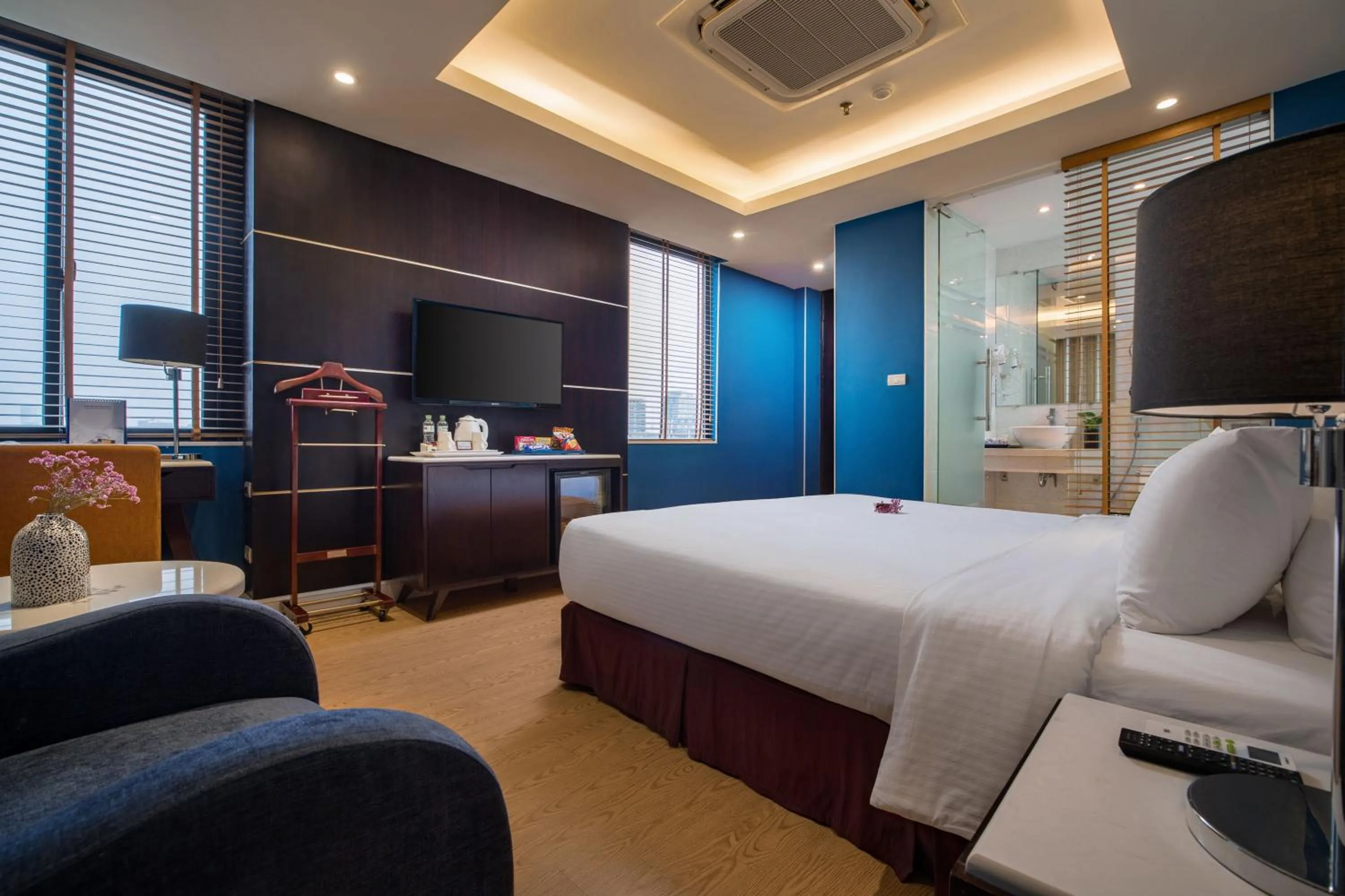 Bed in Hanoi Brilliant Hotel & Spa