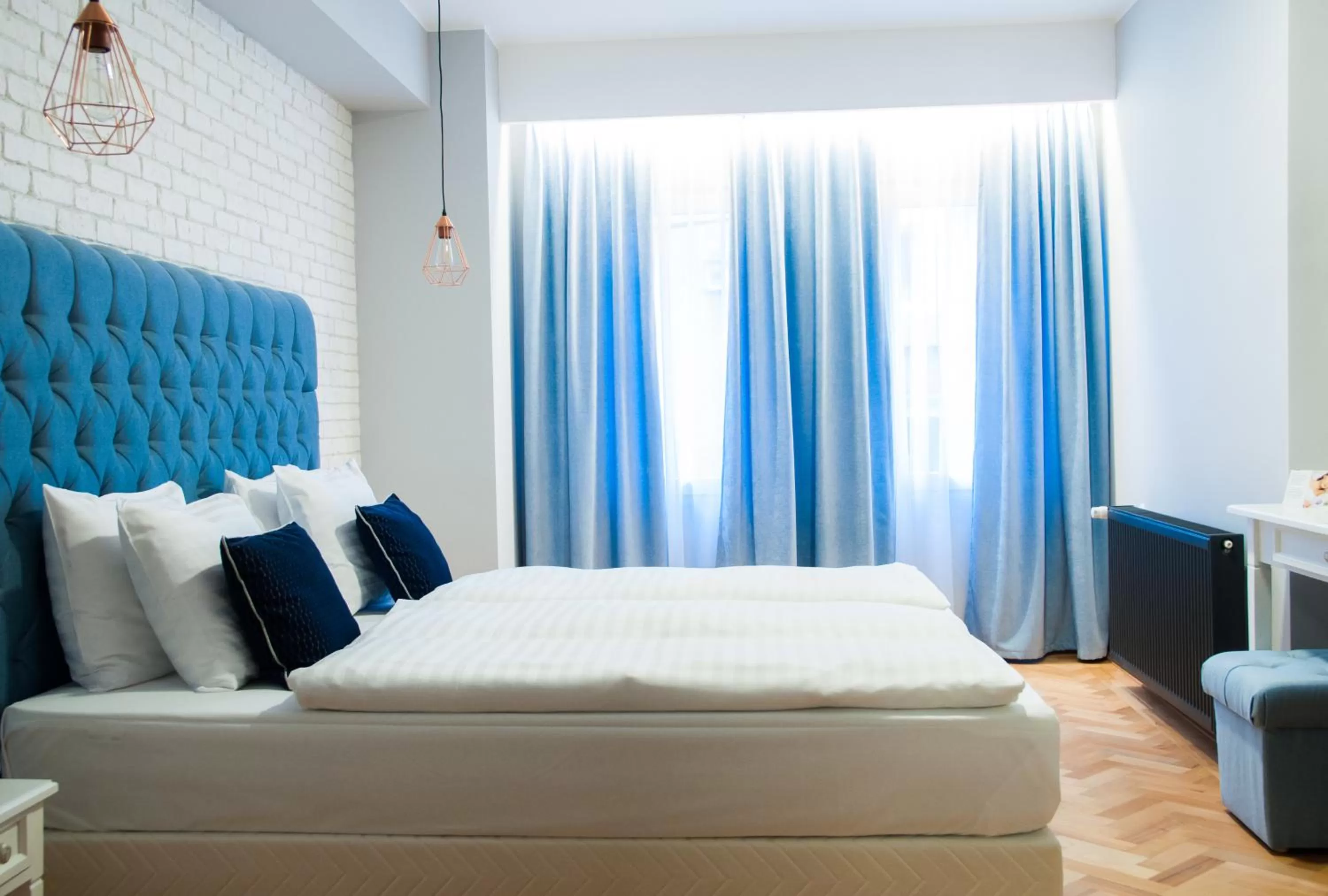 Photo of the whole room, Bed in Venis Boutique Hotel