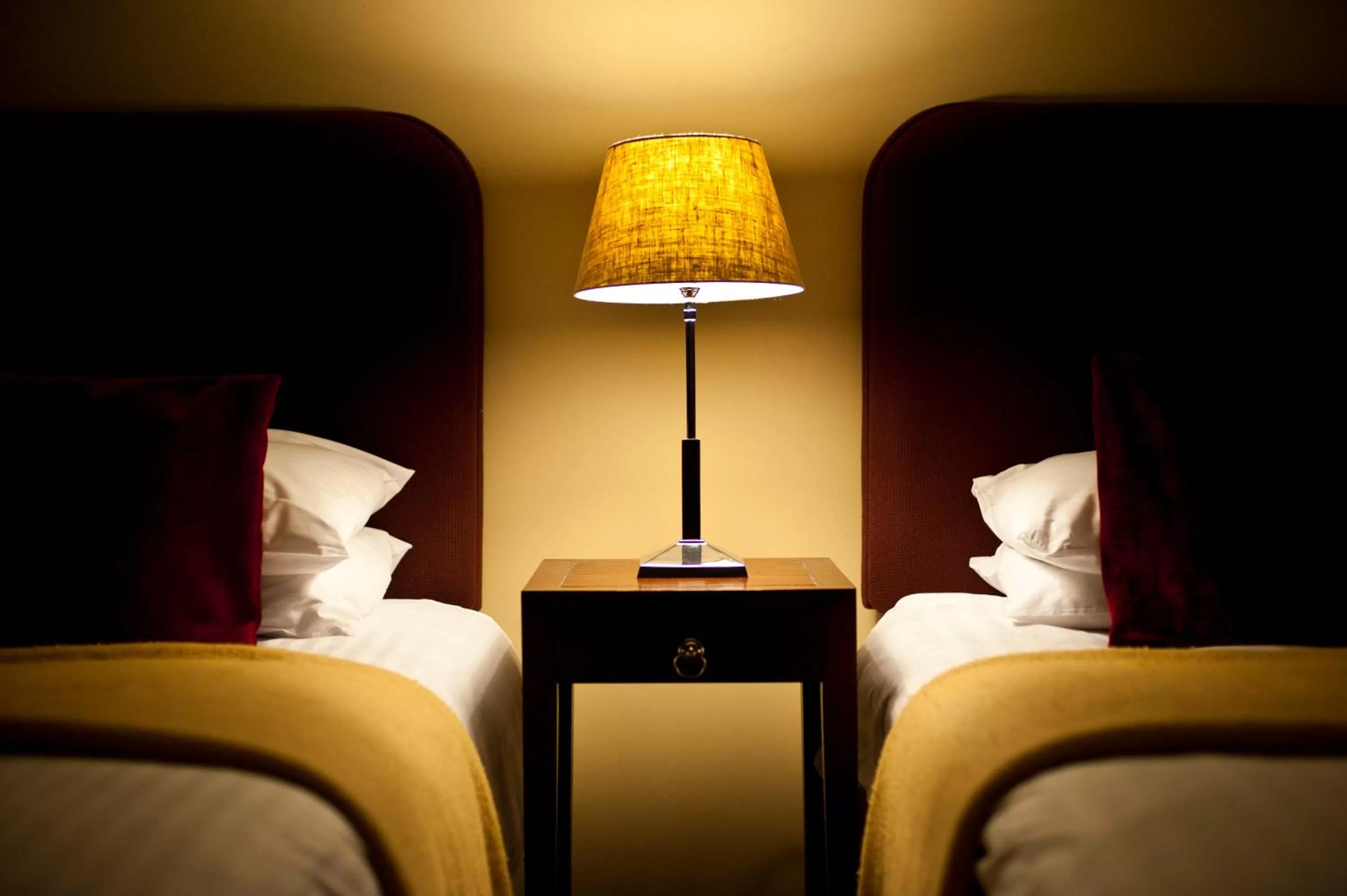 Photo of the whole room, Bed in Mercure Thame Lambert Hotel