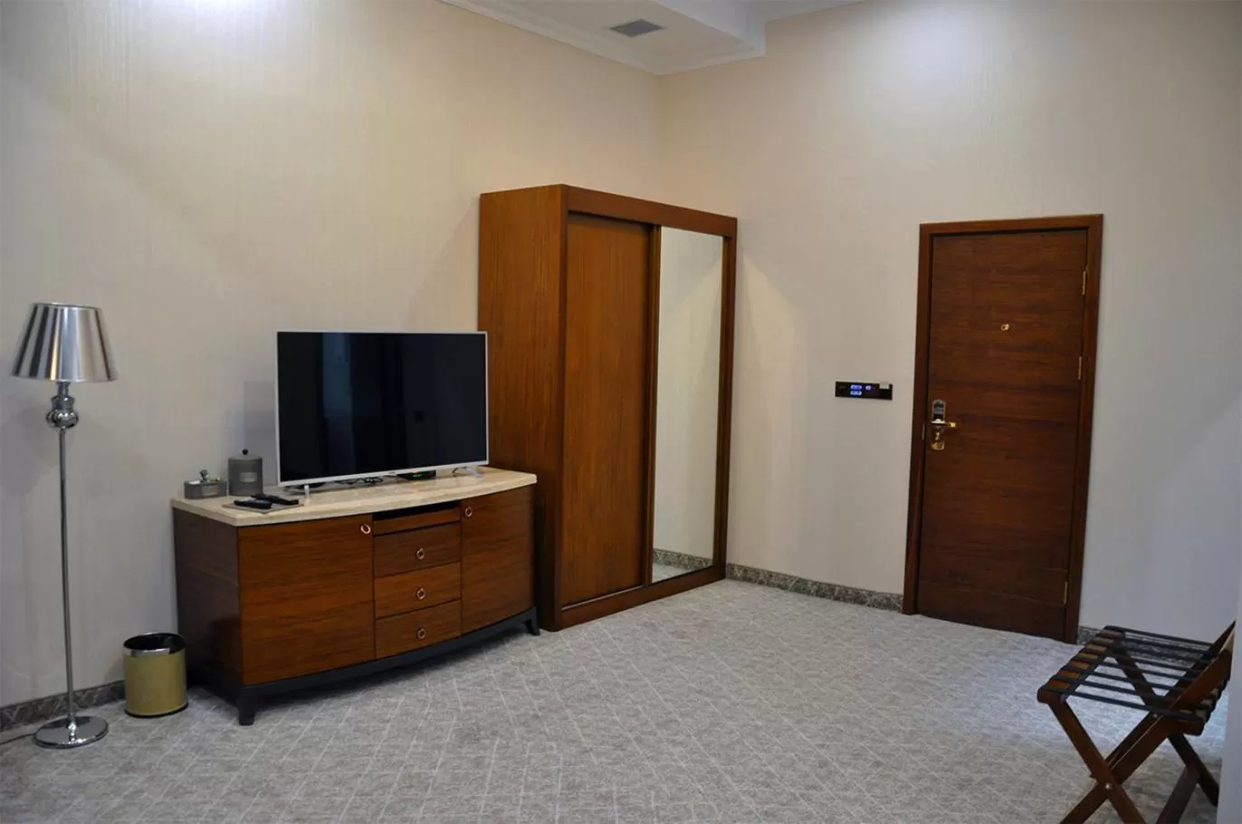 Parliament Palace Hotel