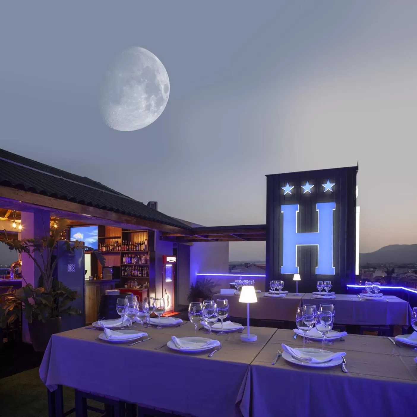 Restaurant/places to eat in Hotel Julián