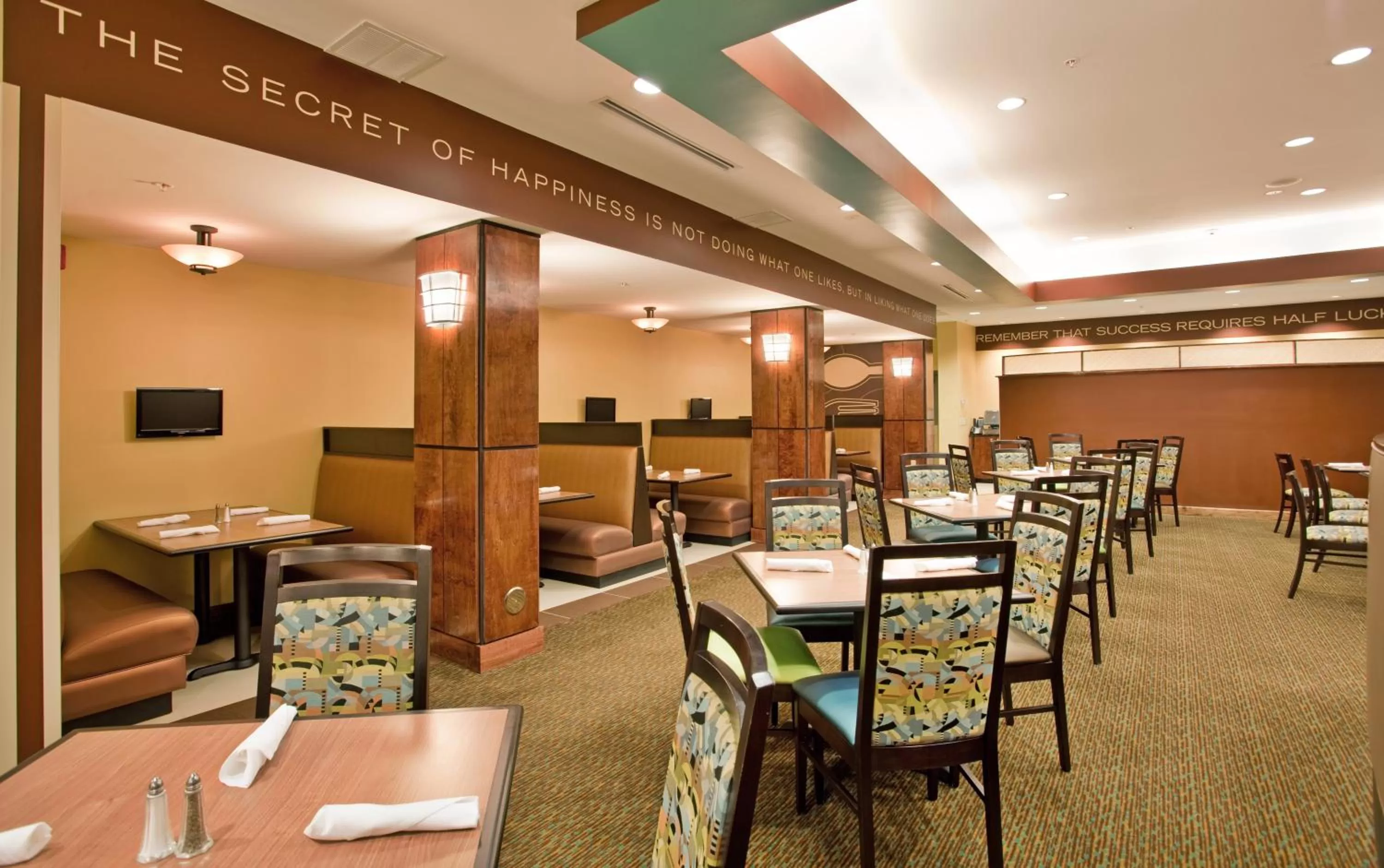 Restaurant/places to eat in Holiday Inn Columbia East by IHG