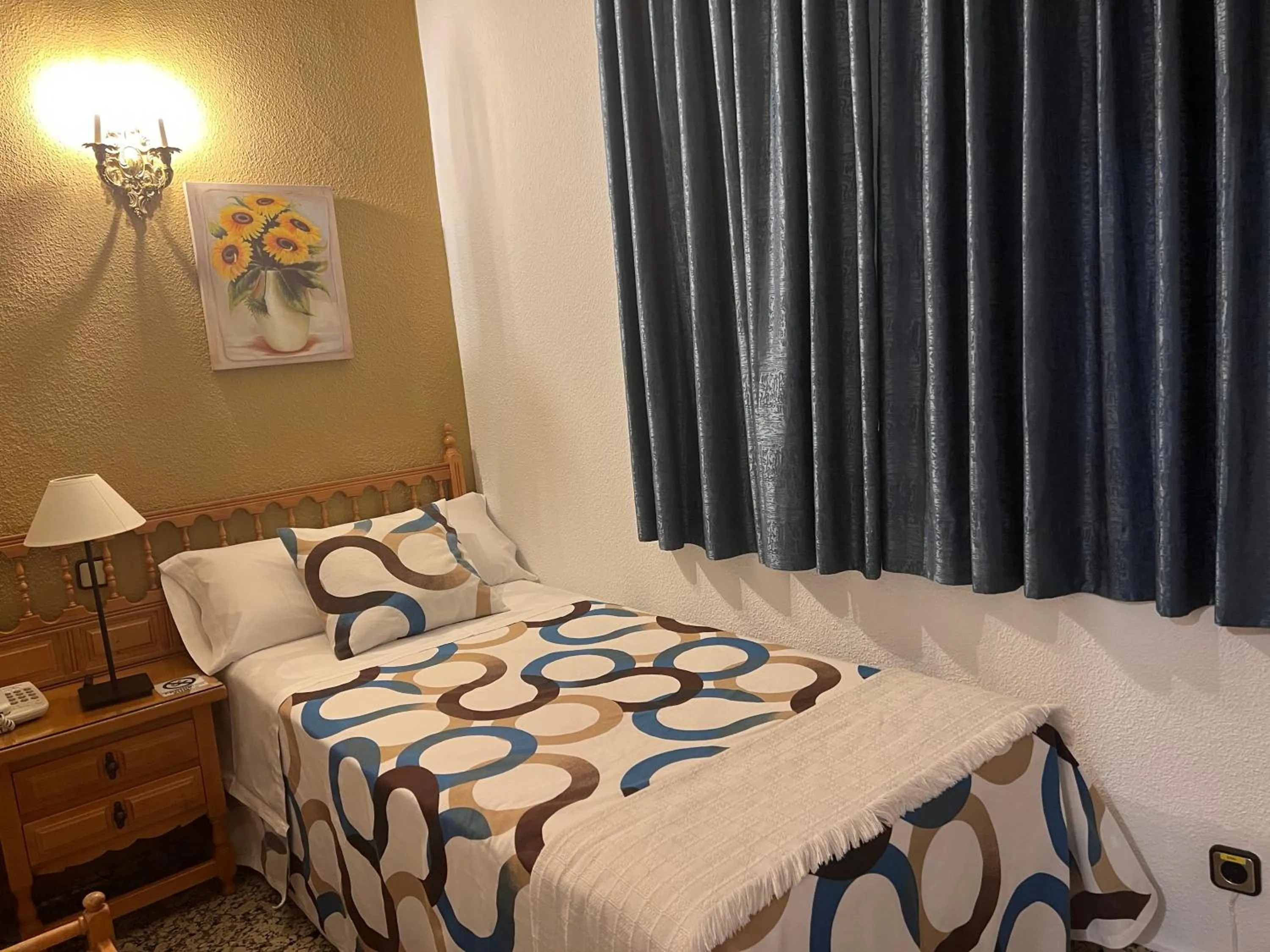 Photo of the whole room, Bed in Hostal Sonsoles Madrid-Centro