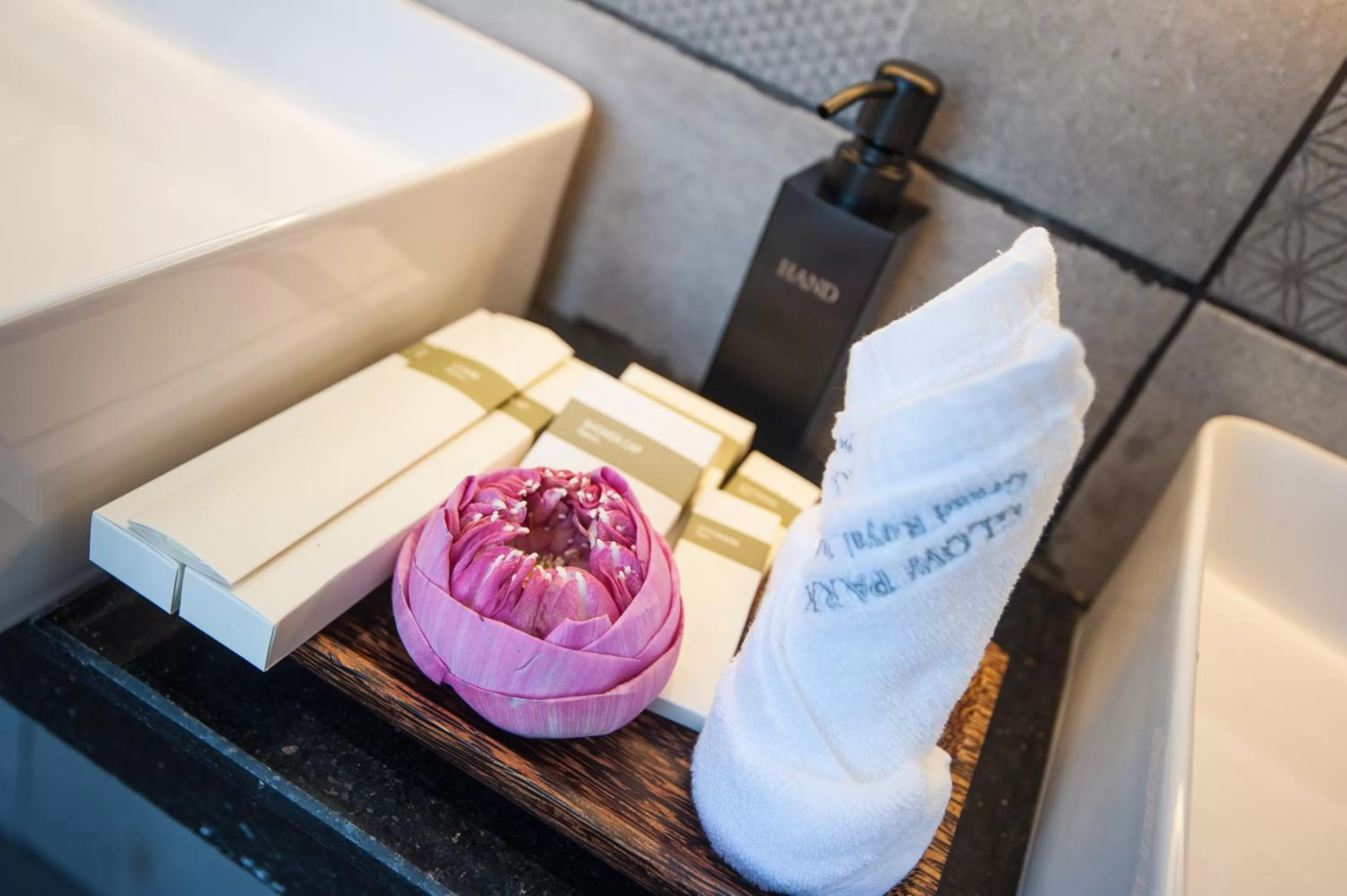 Bathroom in GLOW PARK HOTEL Grand Royal Palace