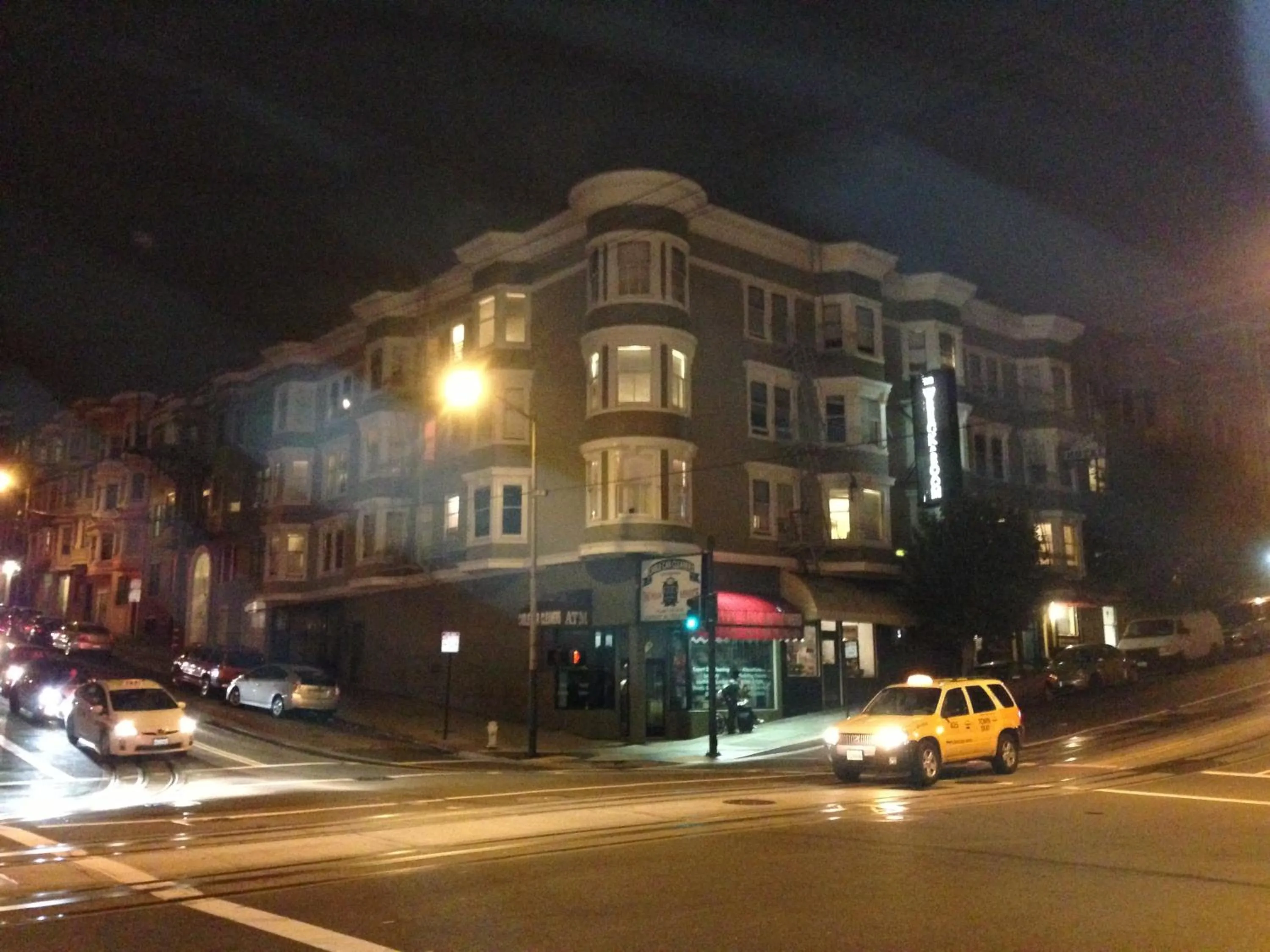 Facade/entrance in Cable Car Hotel